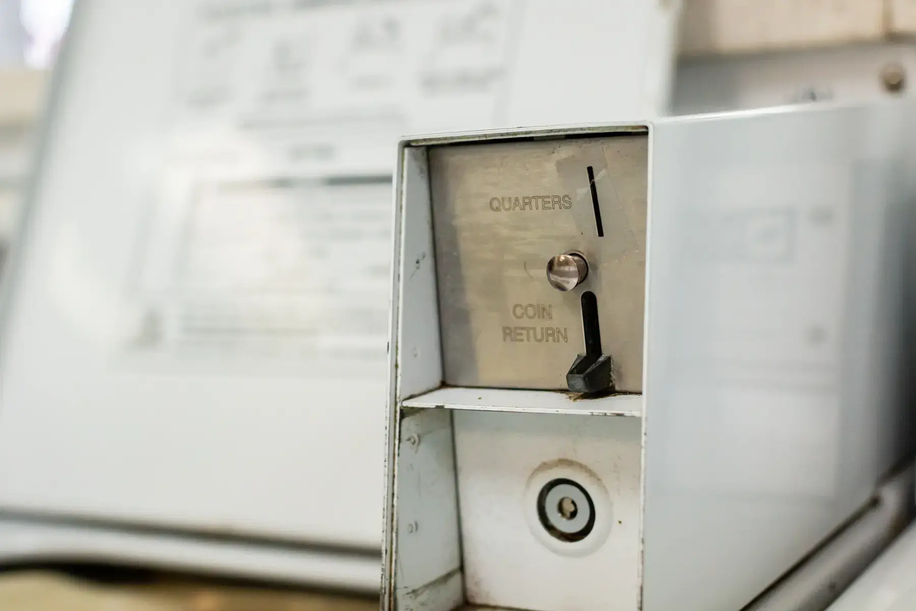 East 10 Laundry - Image 17