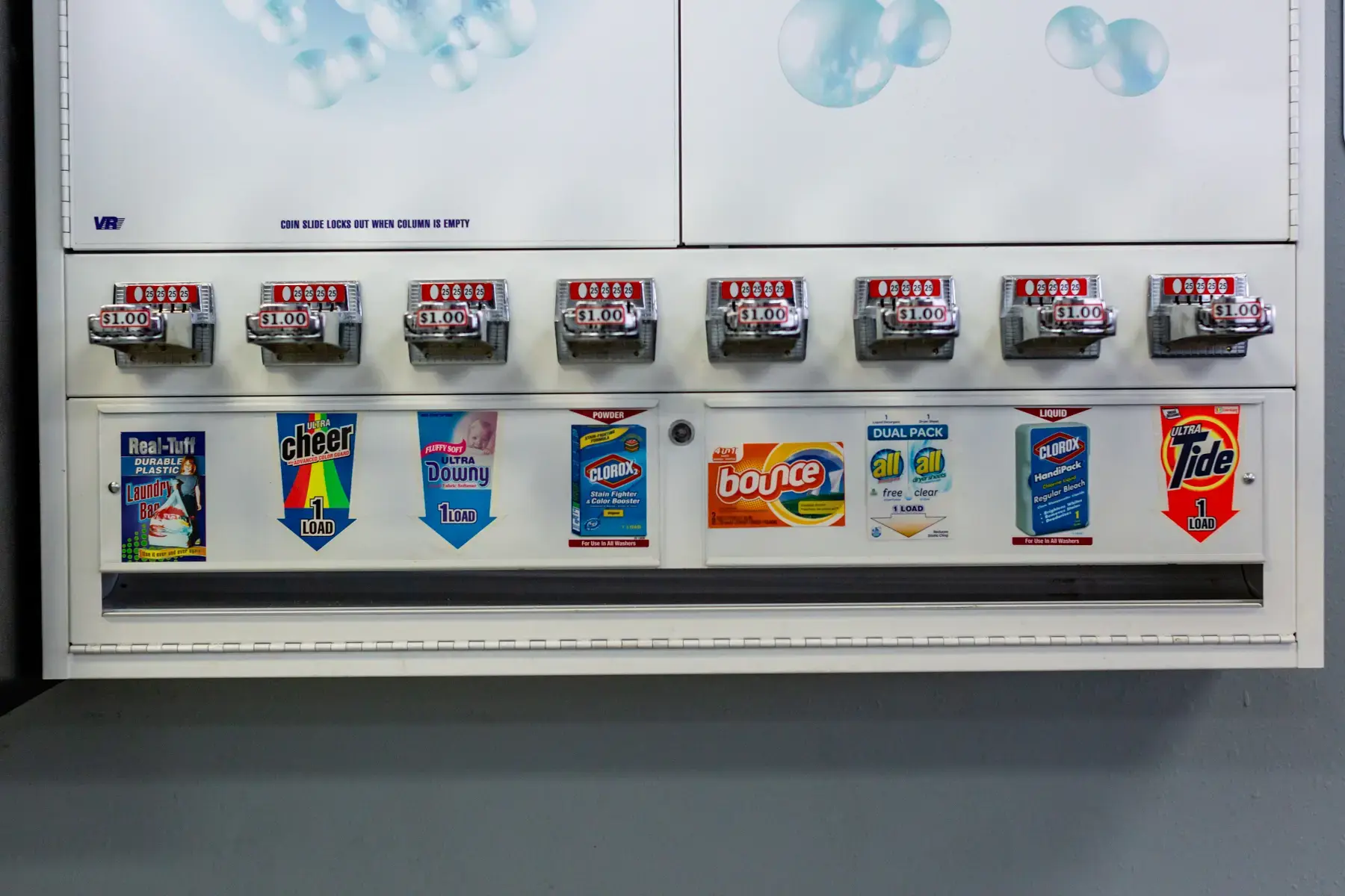 East 10 Laundry - Image 14