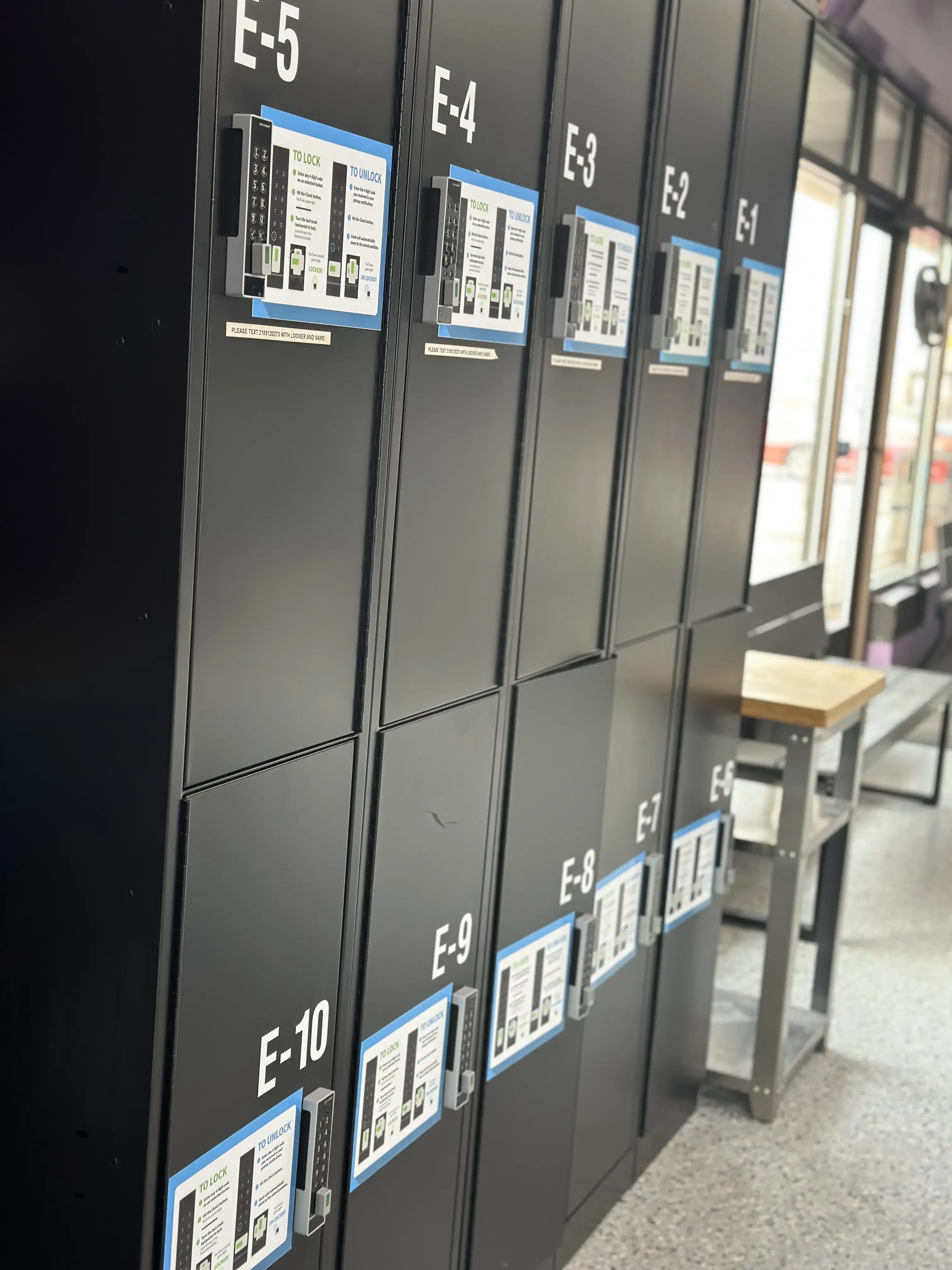 East 10 Laundry - Image 16