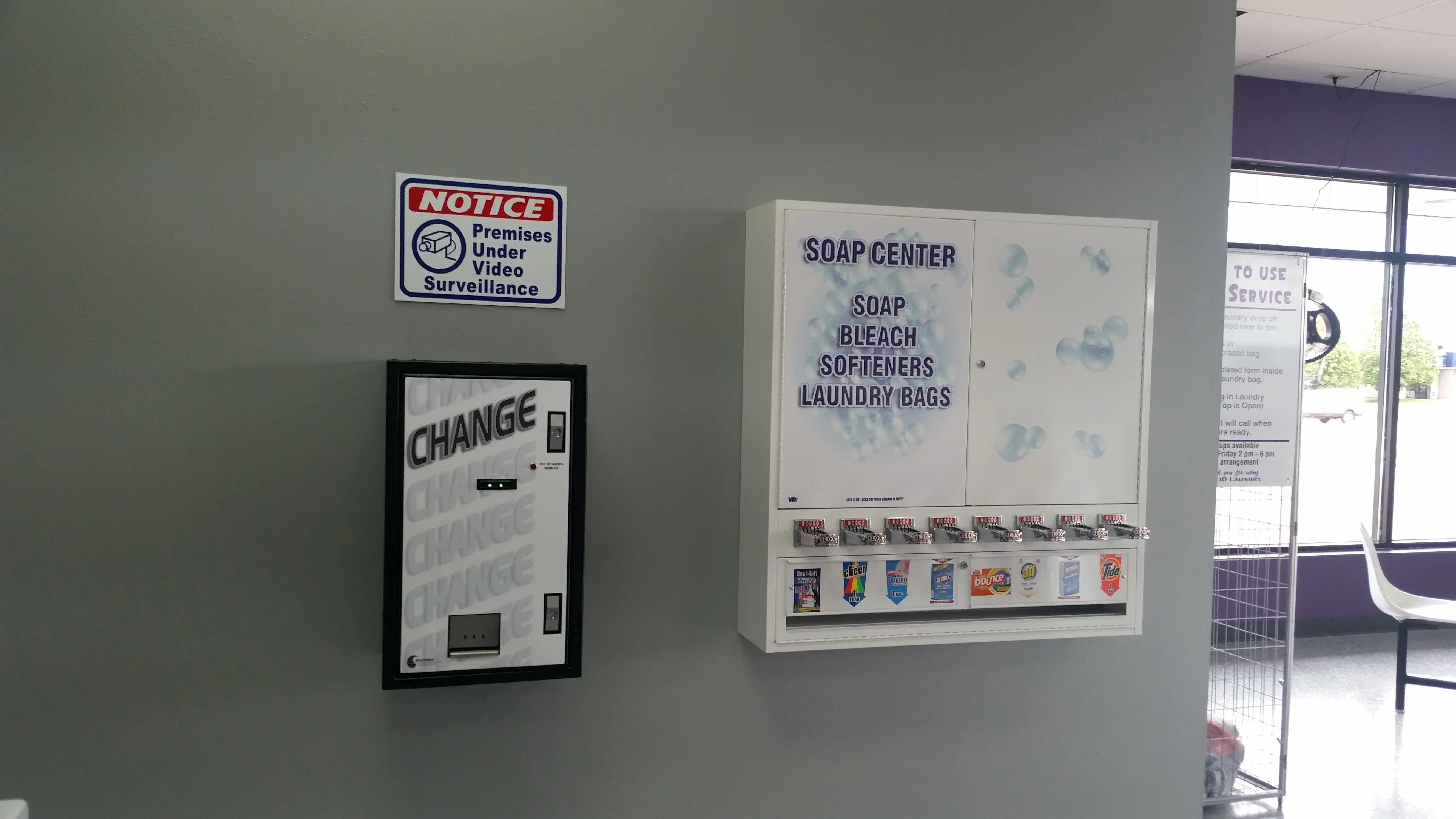 East 10 Laundry - Image 8