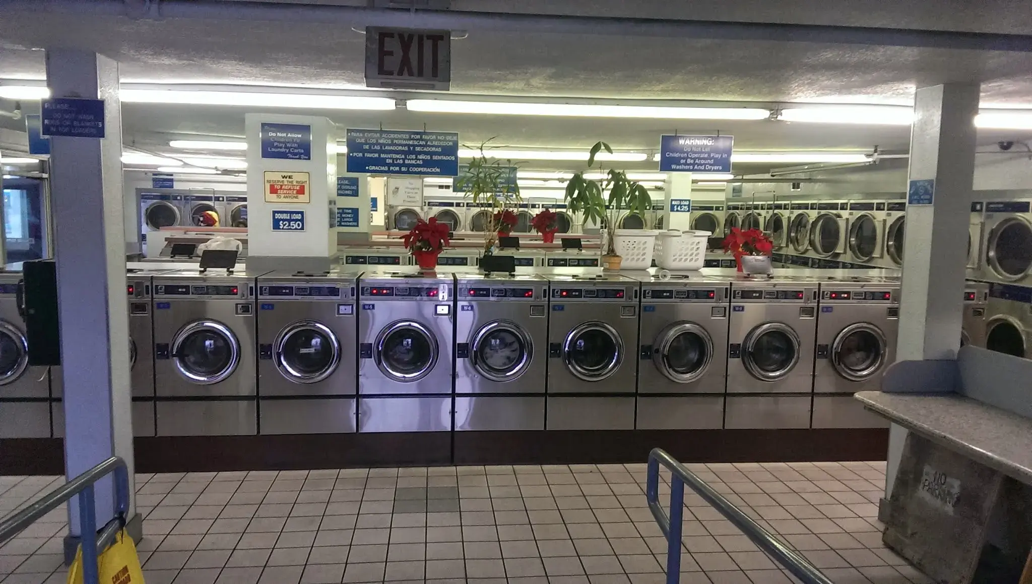 East Bay Coin Laundry thumbnail 2