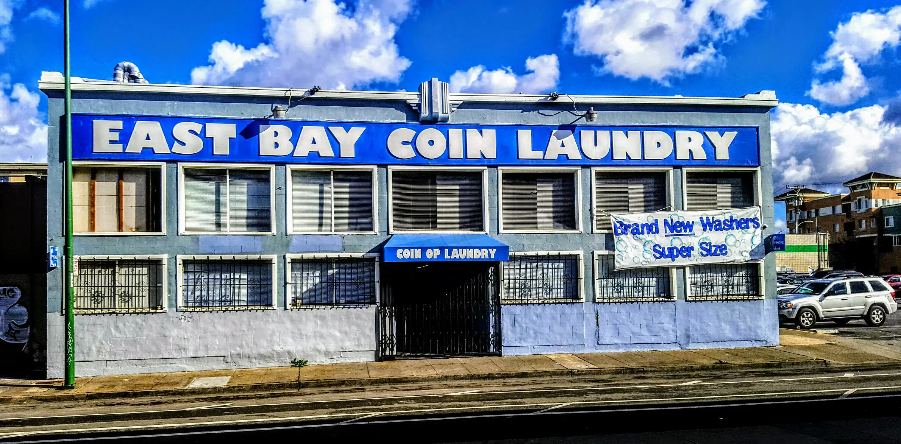 East Bay Coin Laundry - Image 13