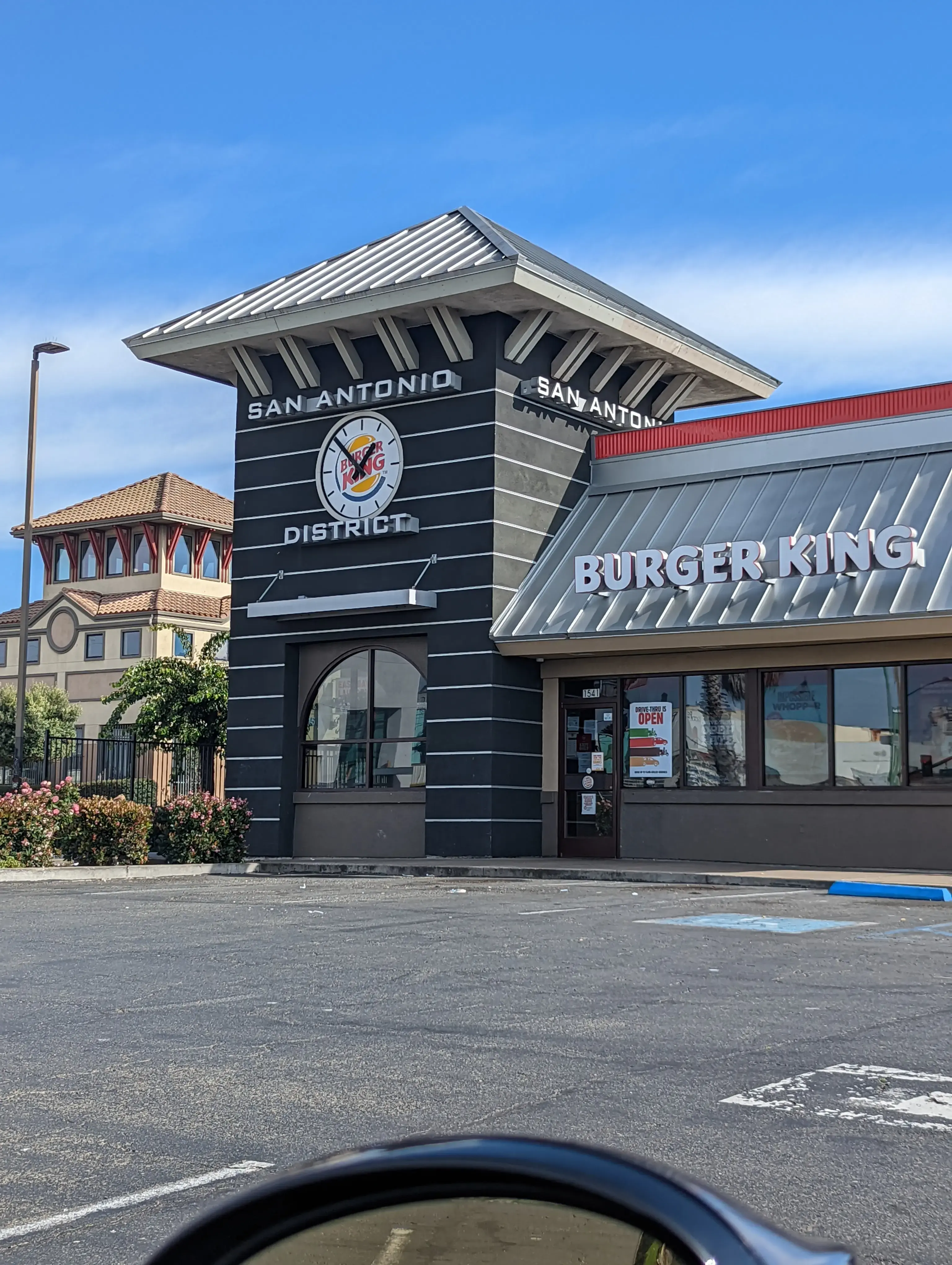East Bay Laundry thumbnail 3