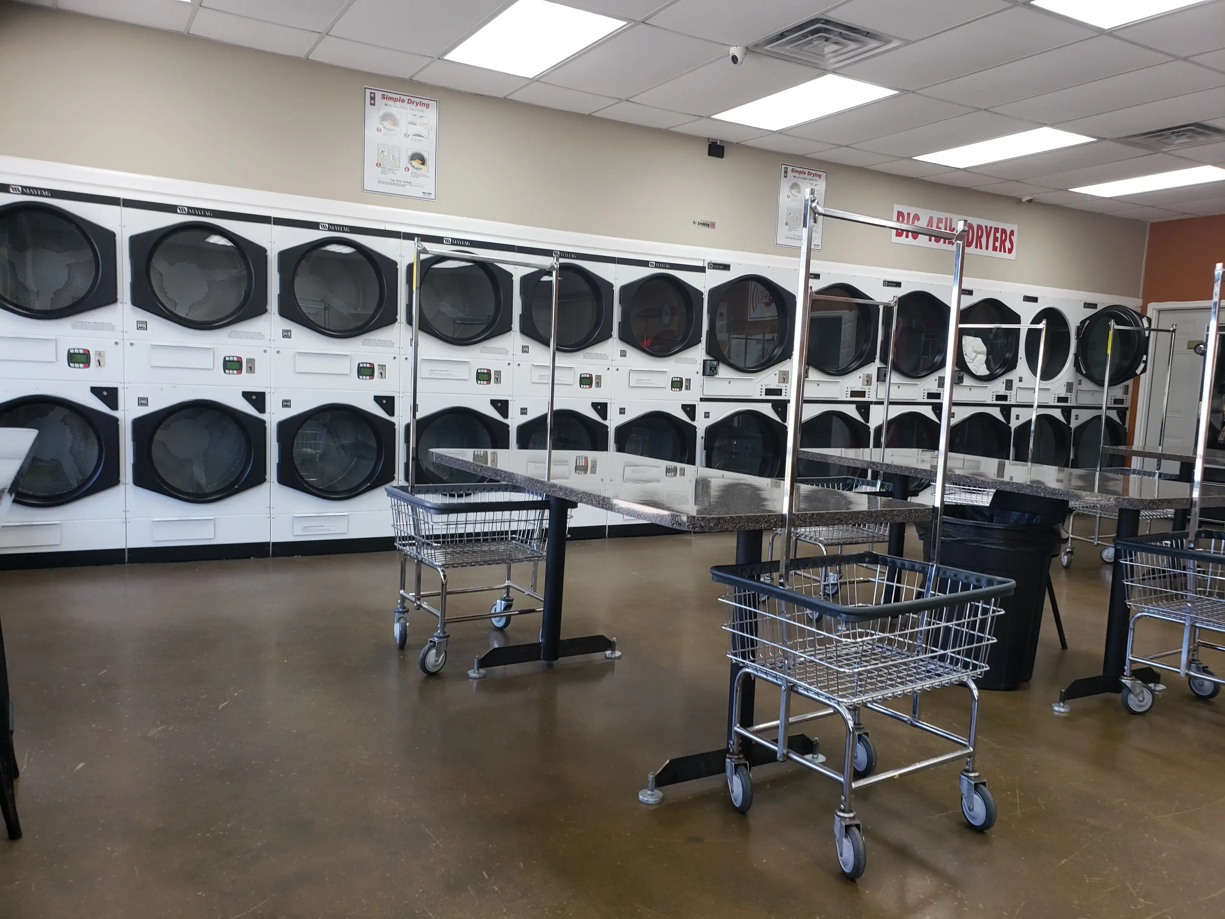 East Brainerd Coin Laundry thumbnail 20