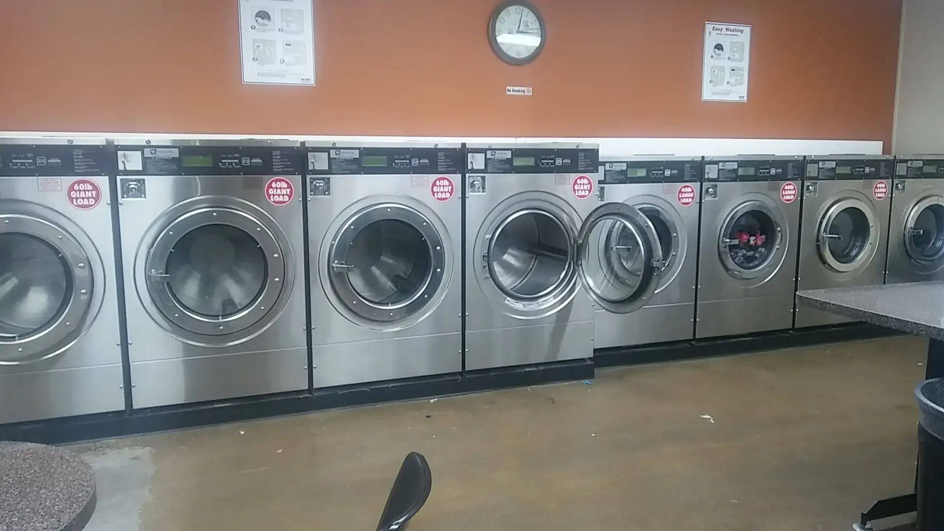 East Brainerd Coin Laundry - Image 8