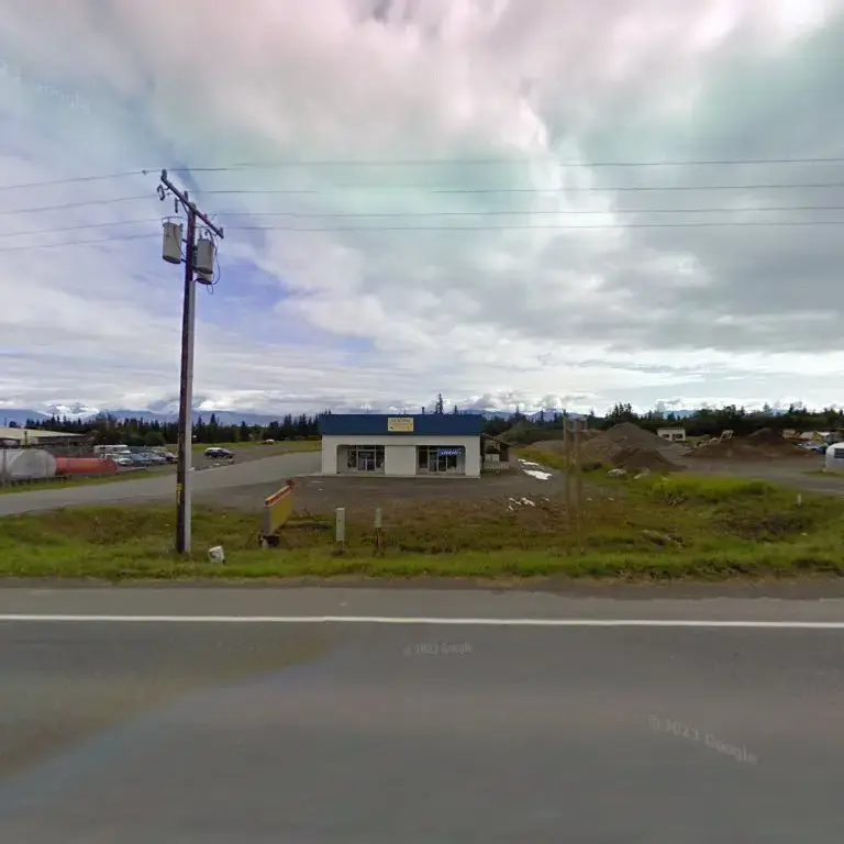 East End Laundry thumbnail 10