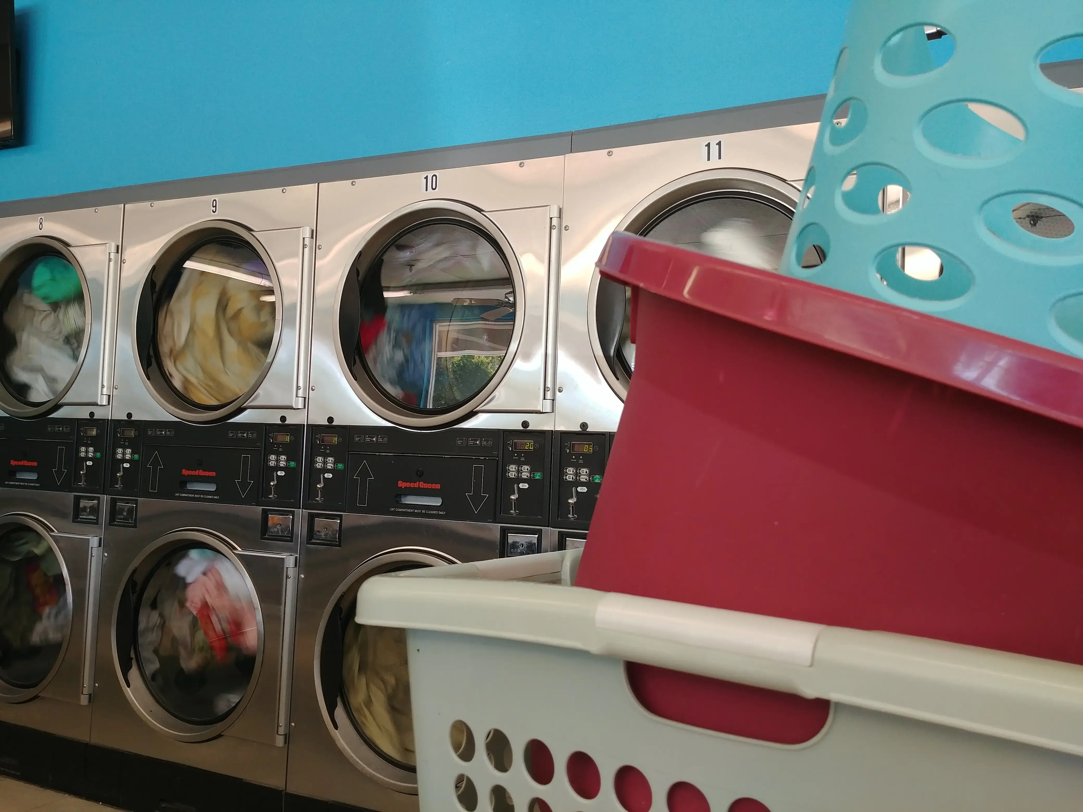 East Gate Coin Laundry - Image 3