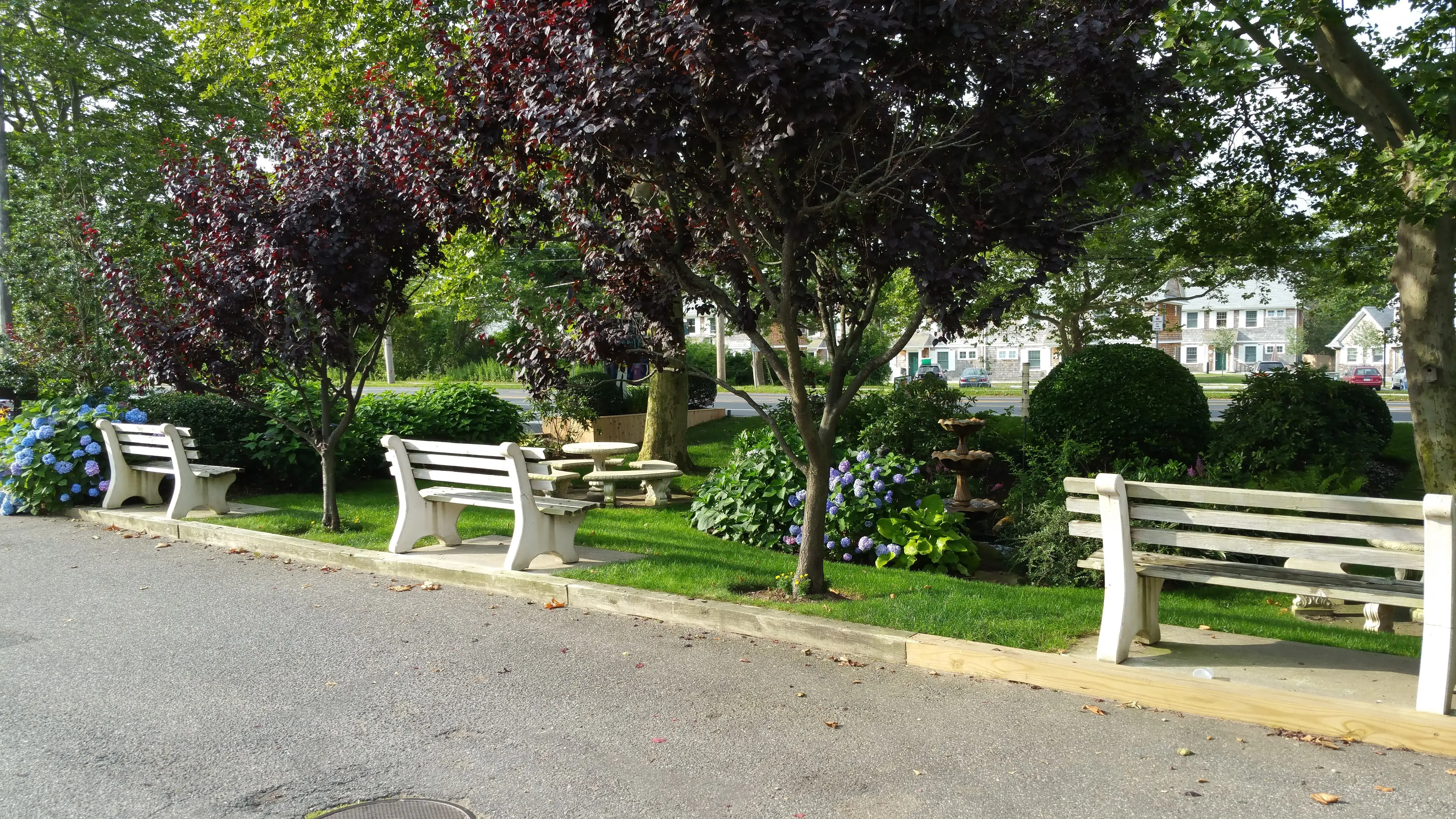 East Hampton Laundry thumbnail 11