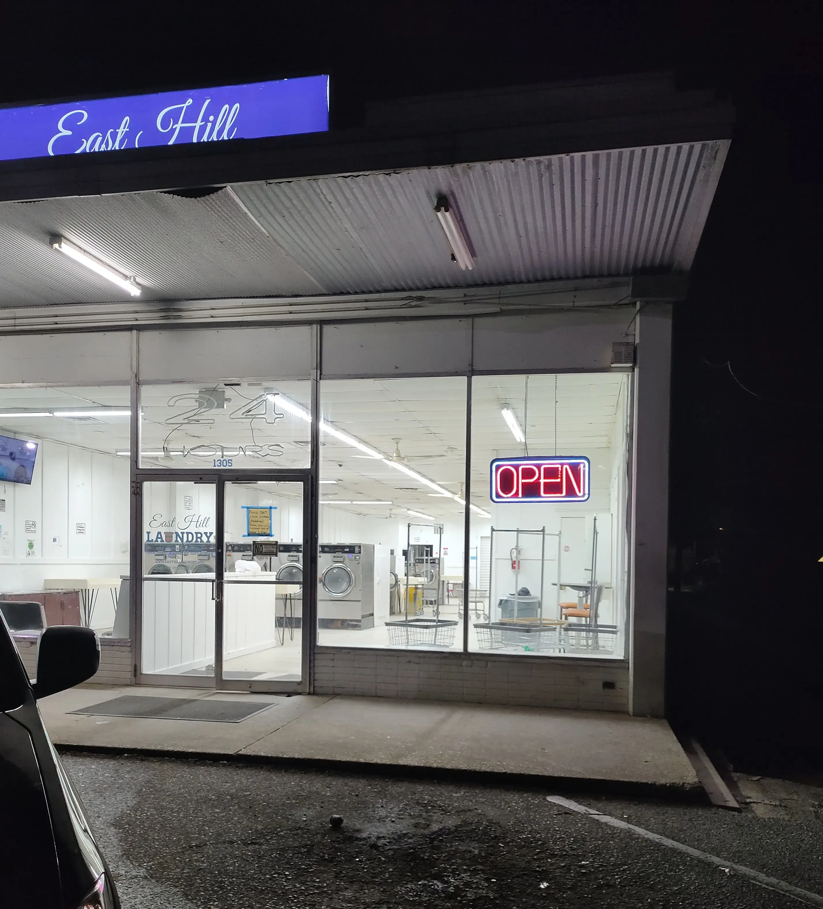 East Hill 24/7 Laundry - Image 2