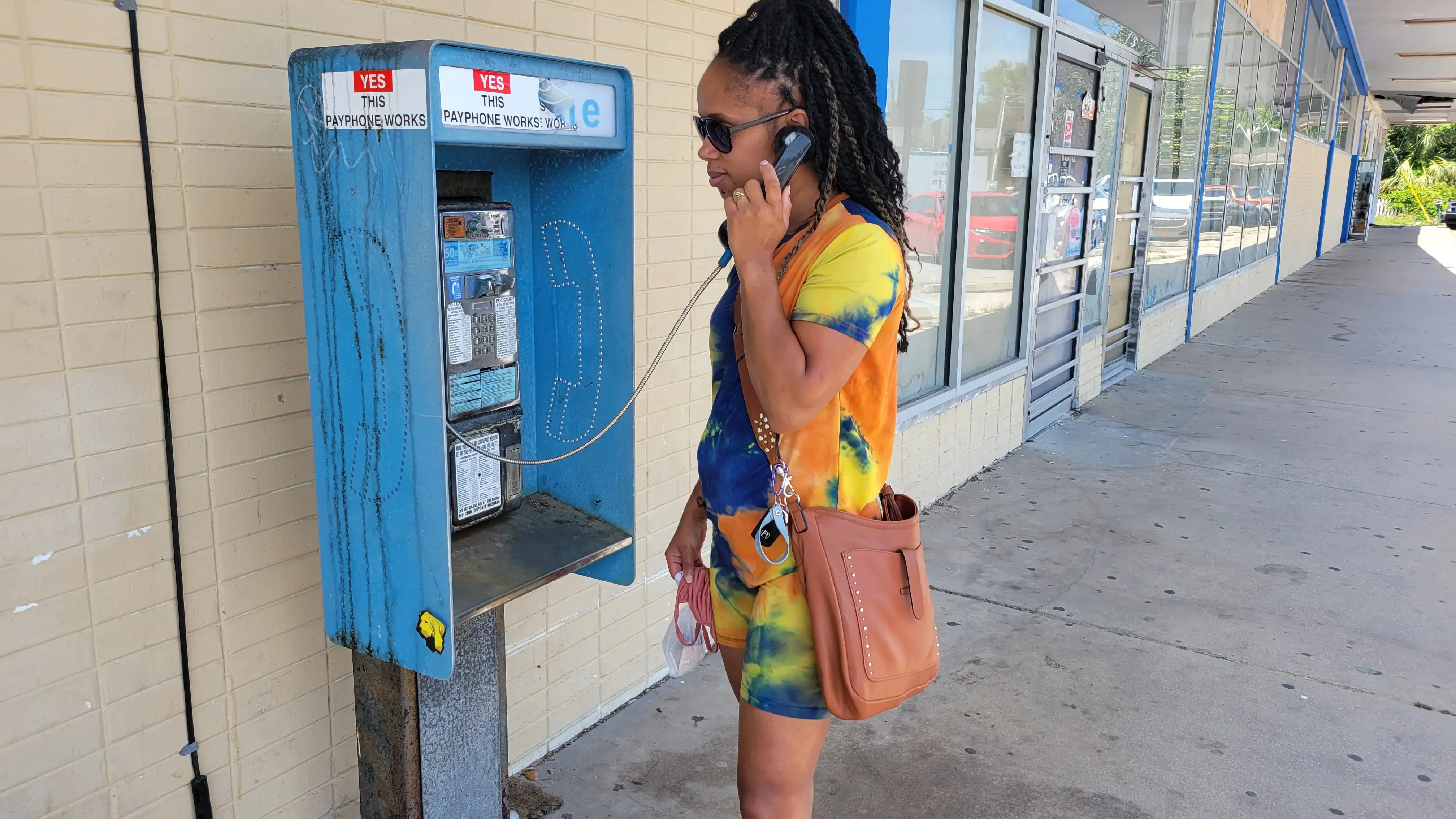 East Hill 24/7 Laundry thumbnail 9