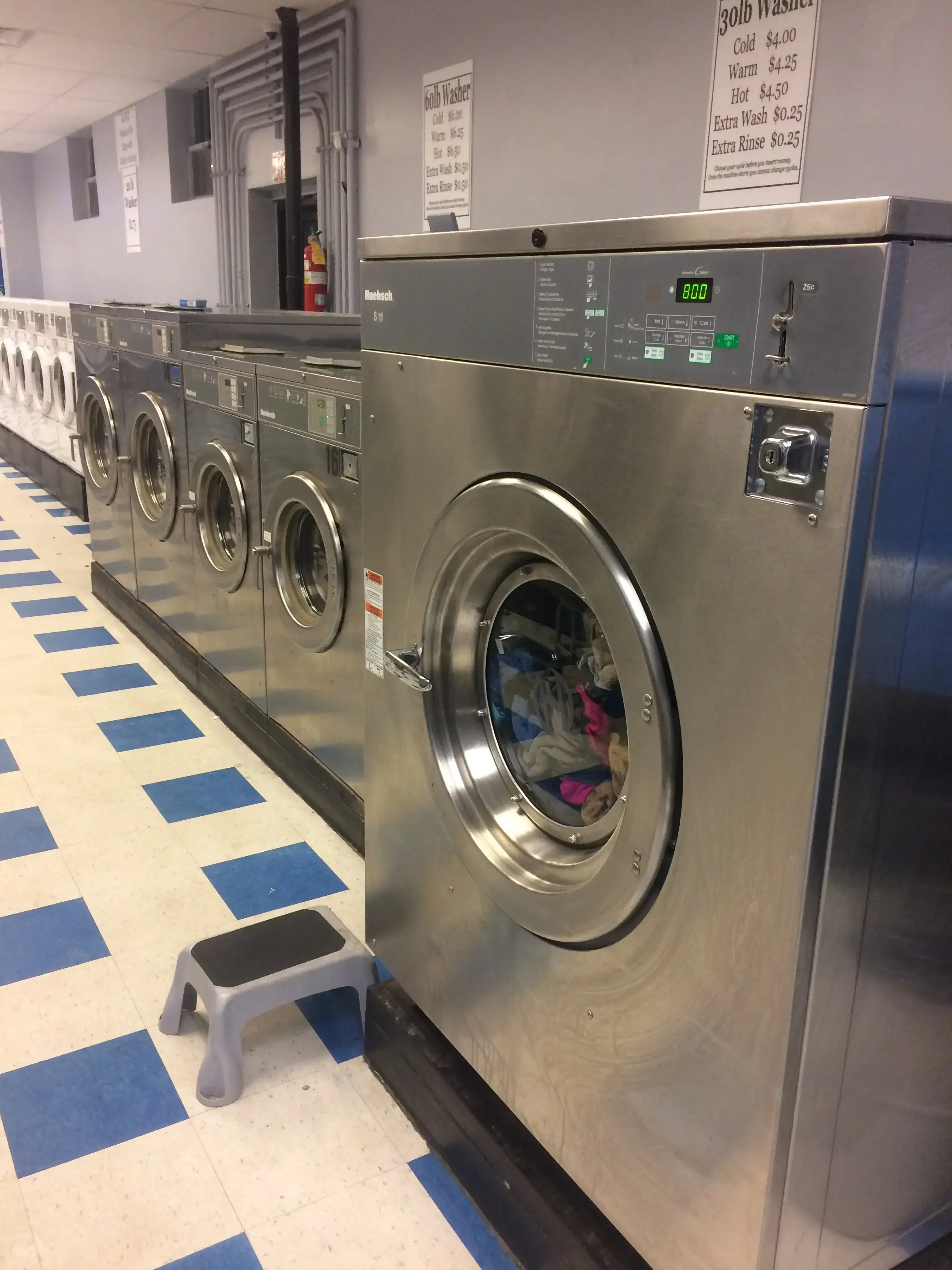 East Hills Coin Laundry thumbnail 18