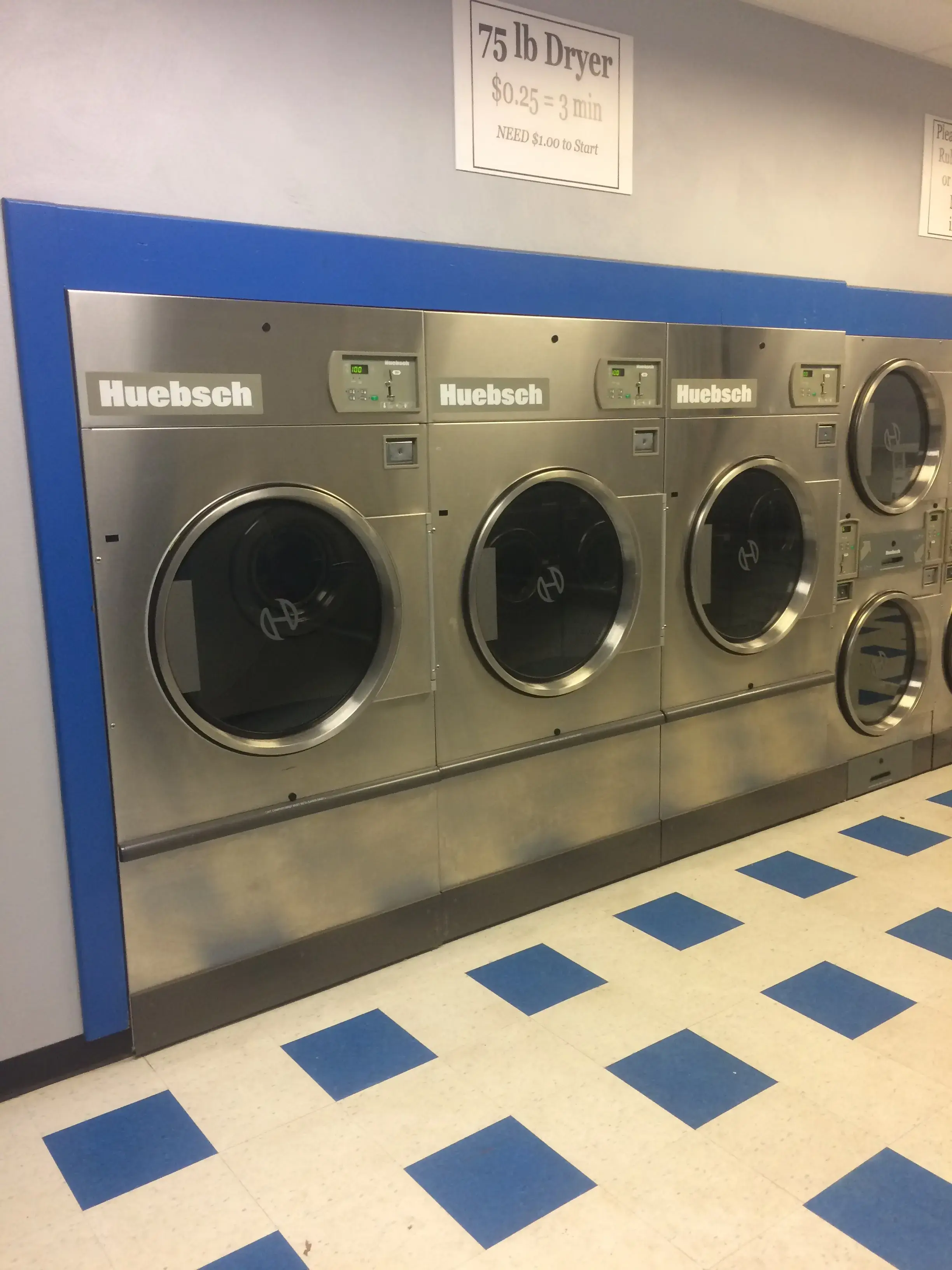 East Hills Coin Laundry thumbnail 12