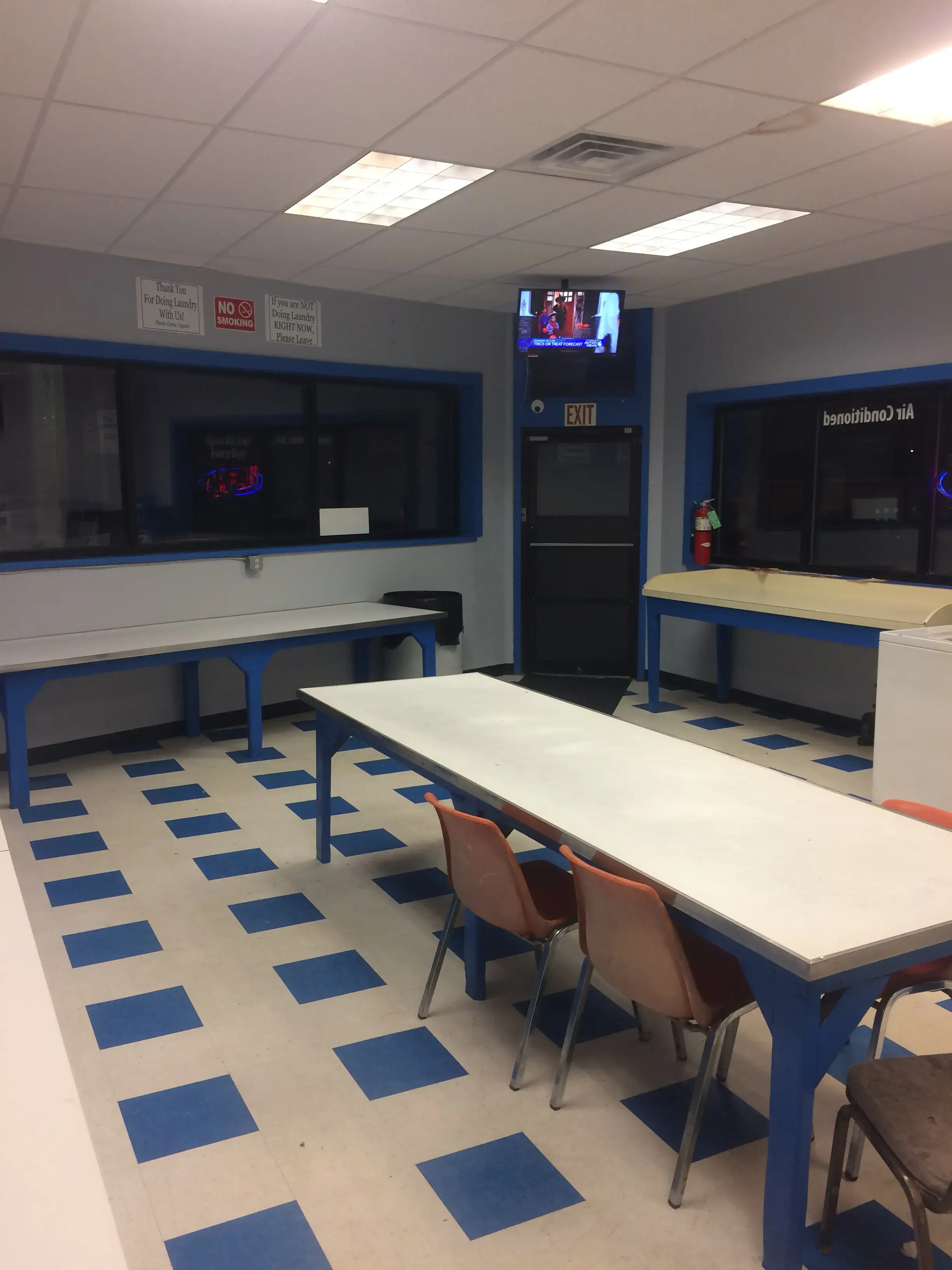 East Hills Coin Laundry thumbnail 2