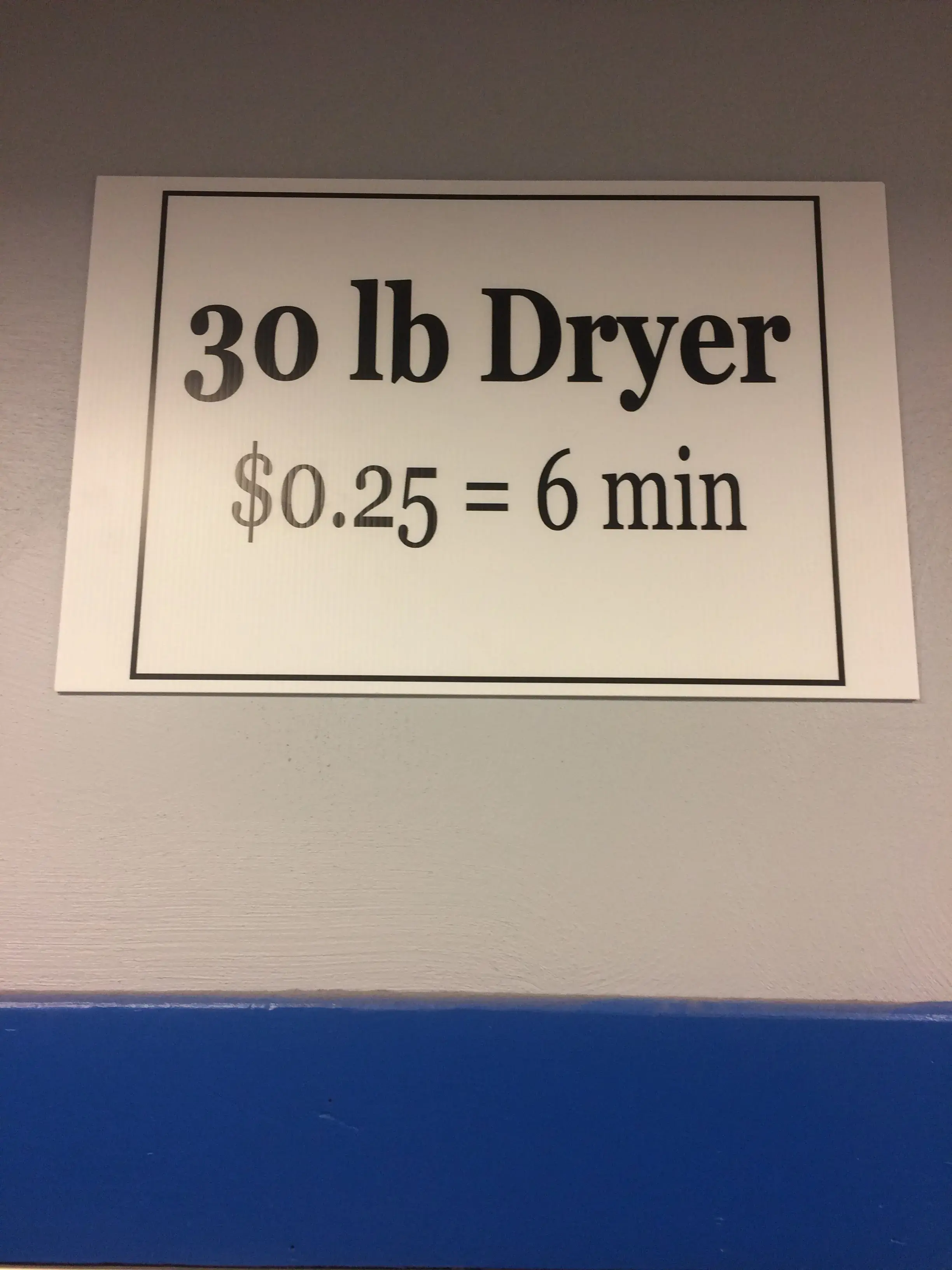 East Hills Coin Laundry - Image 9