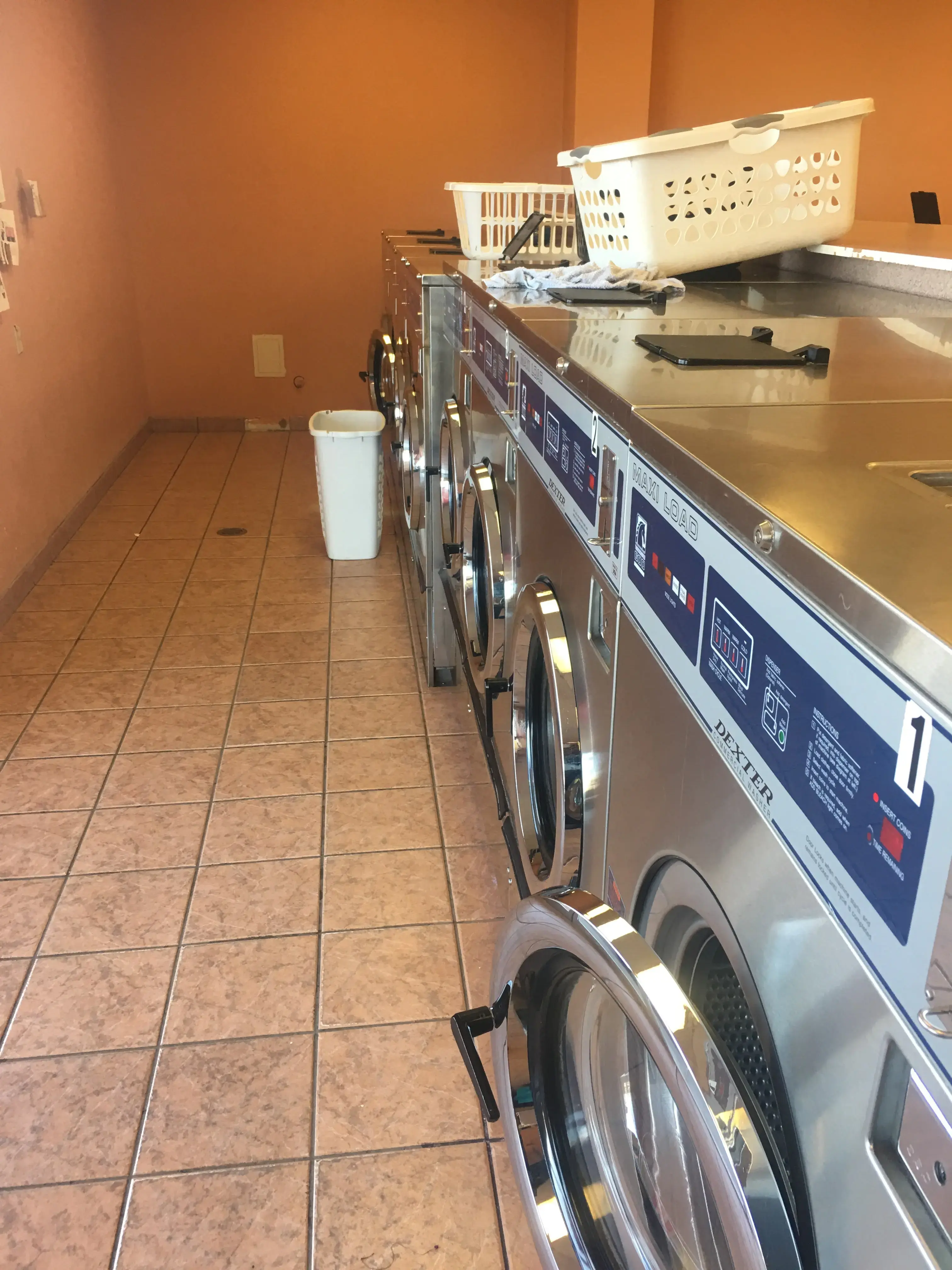 East Mesa Laundry thumbnail 4