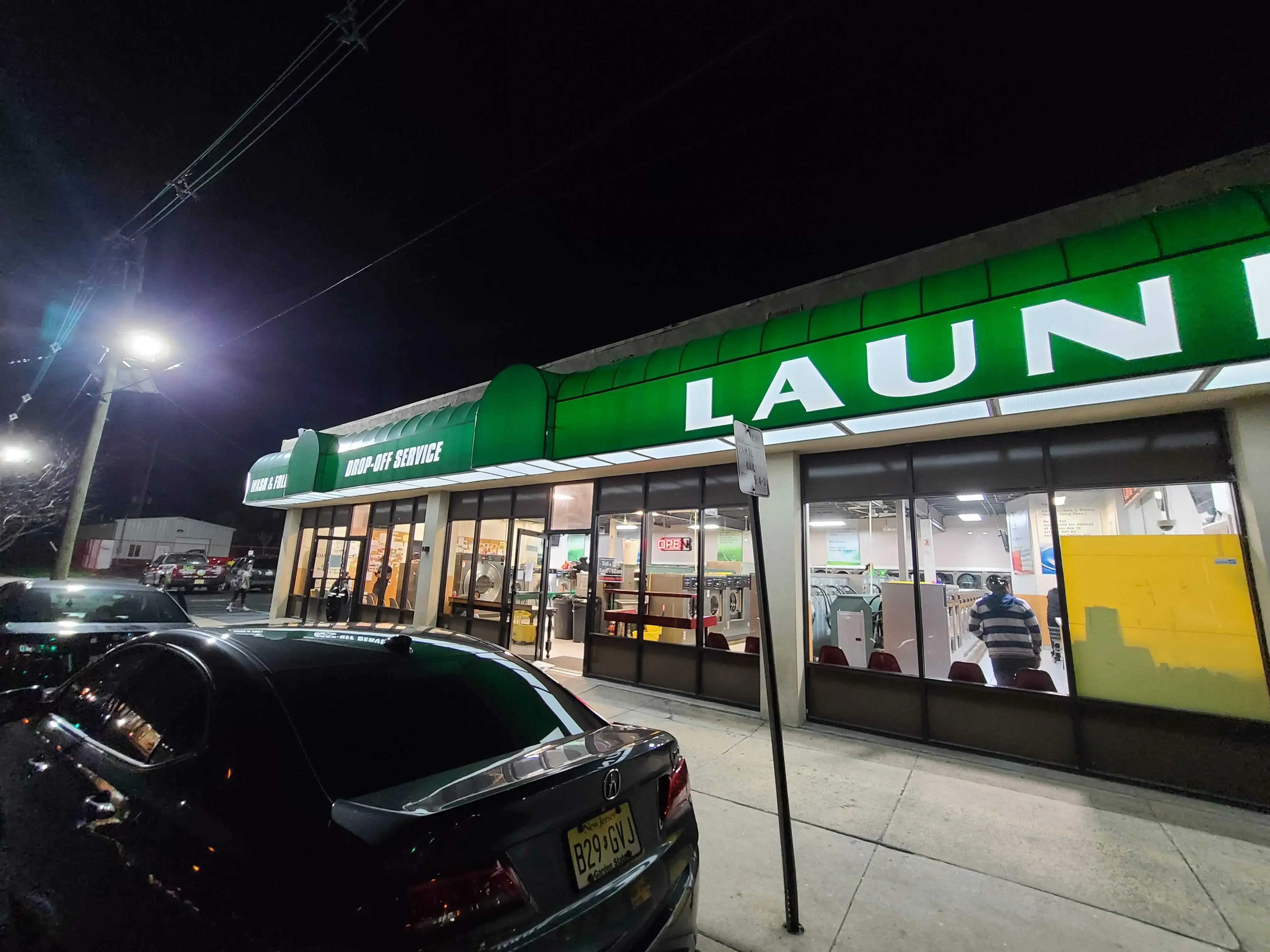 East Second Laundromat - Image 2
