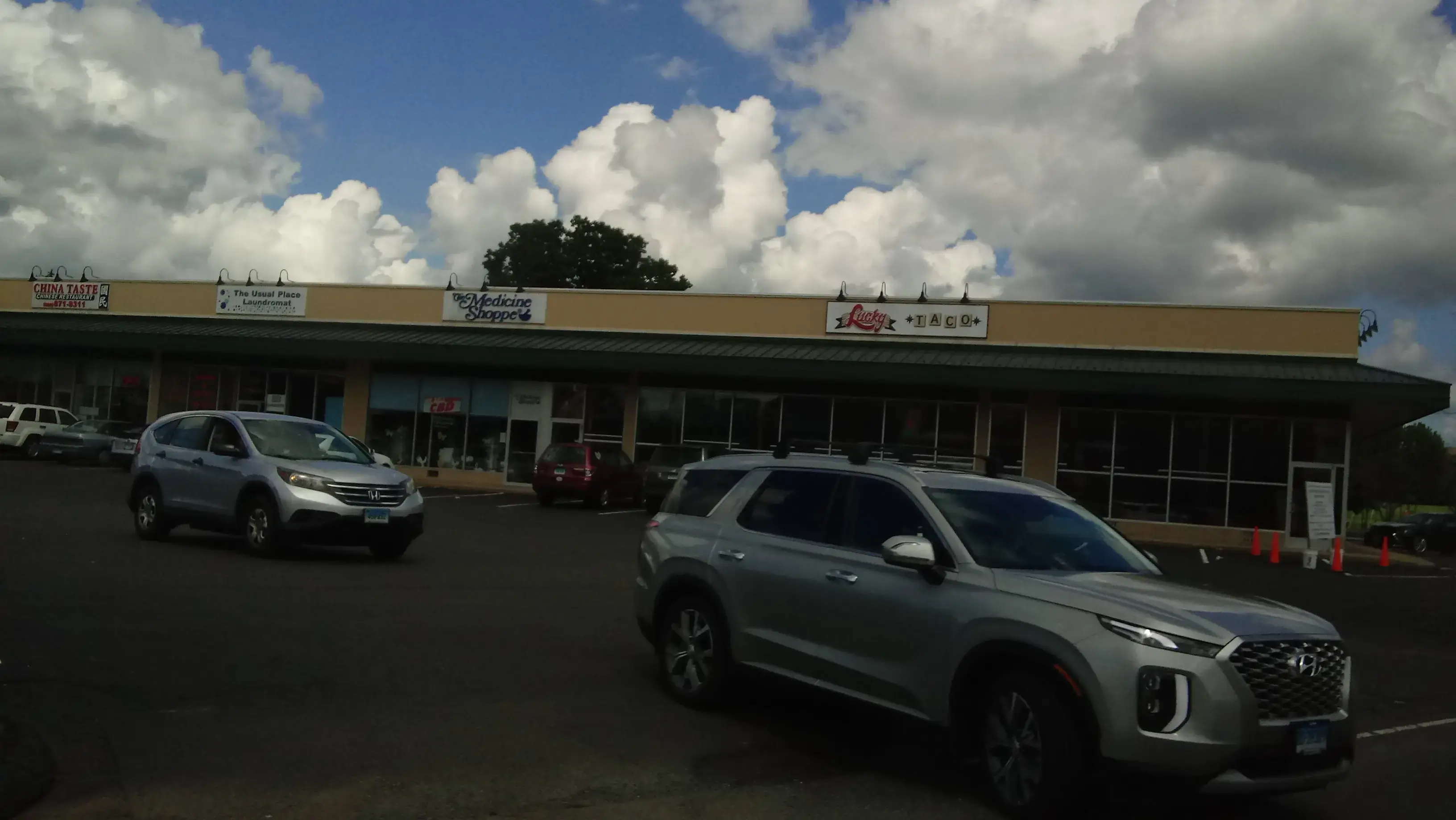 East Street Laundromat thumbnail 9