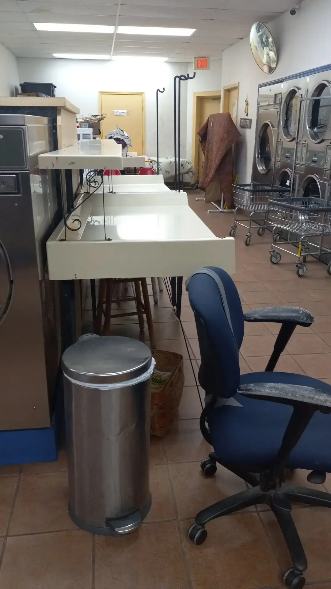 Eastgate Laundromat - Image 6