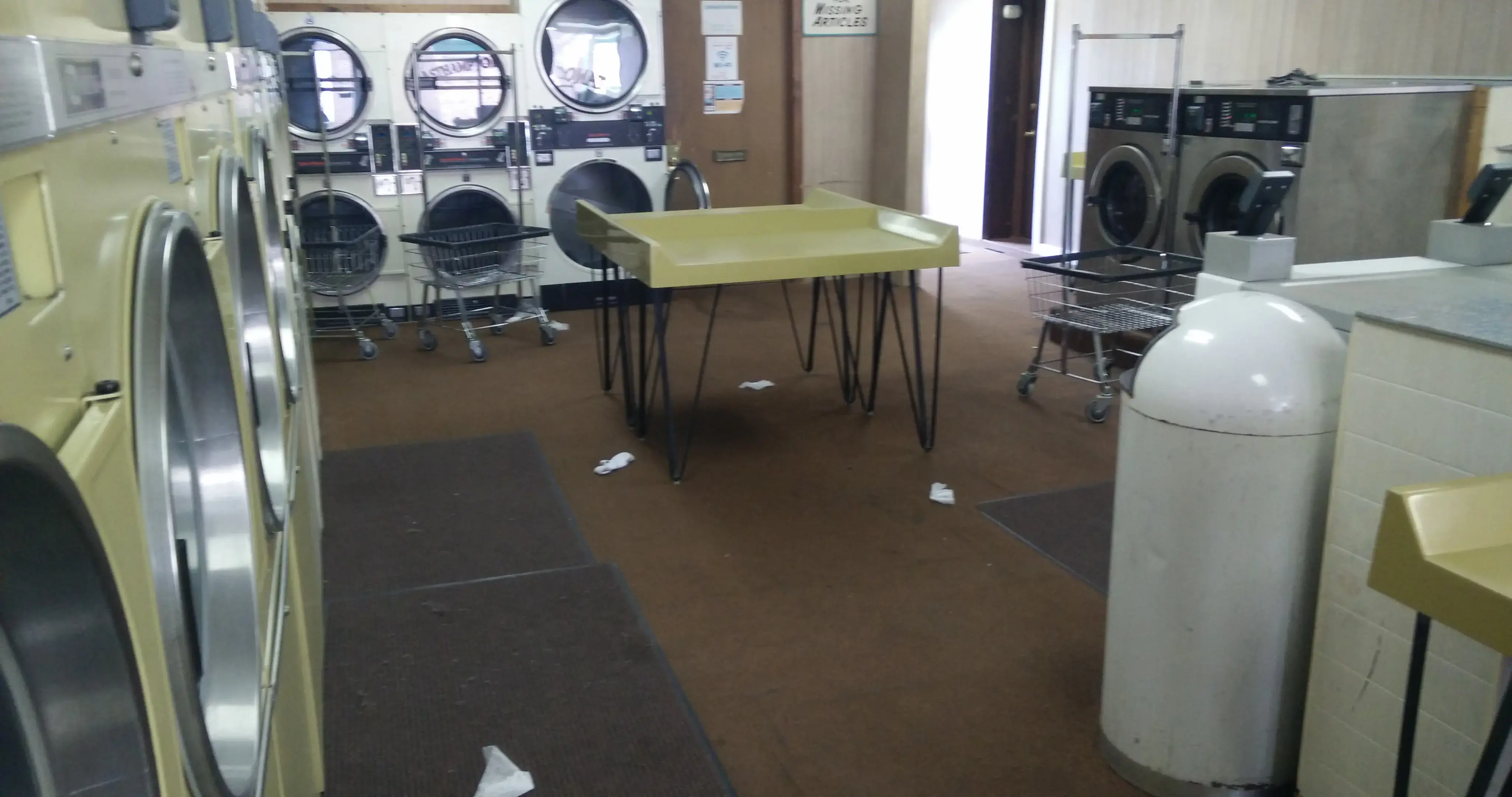 Easthampton Laundromat - Image 2