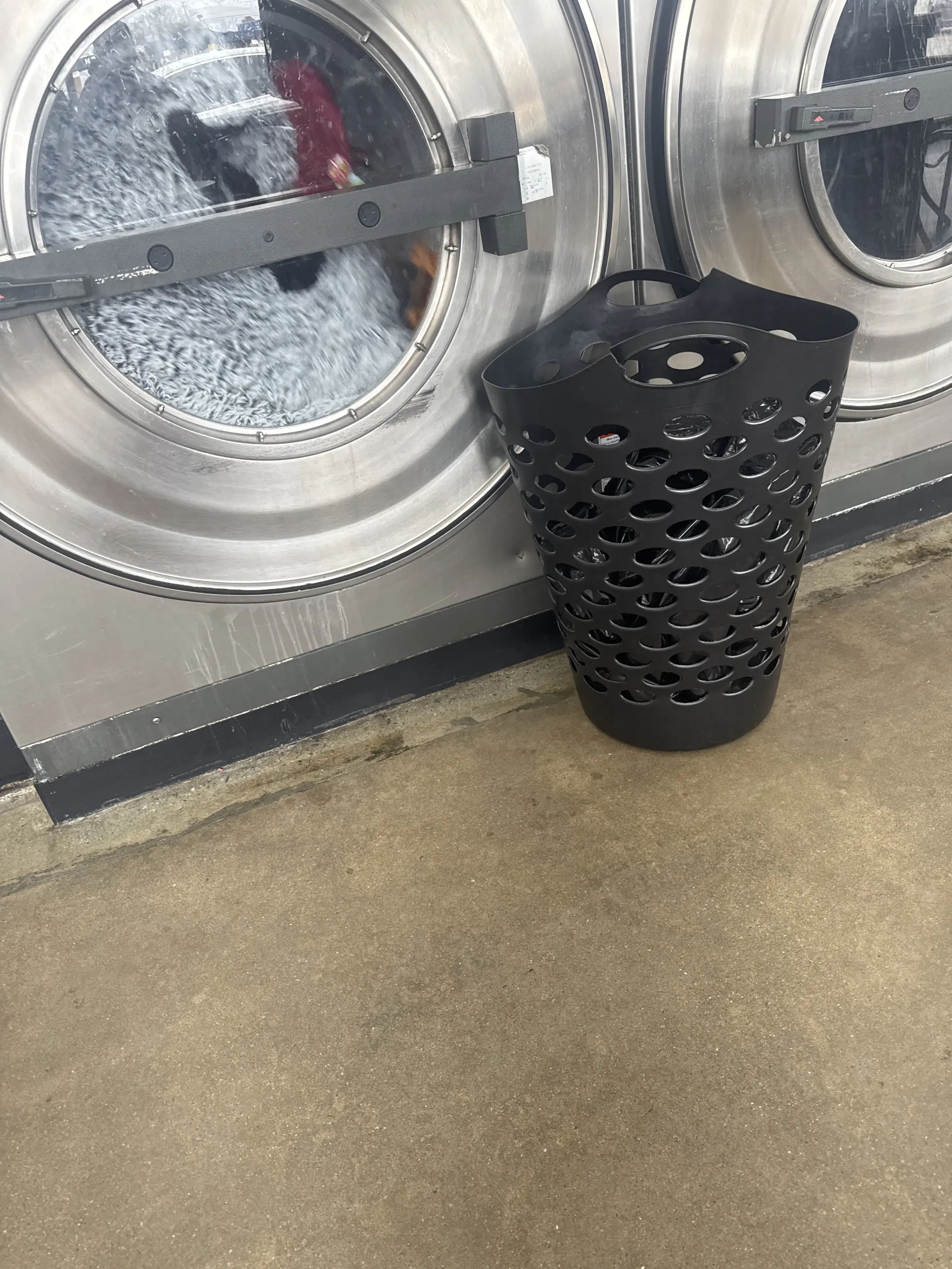 Eastside Coin Laundry - Image 8