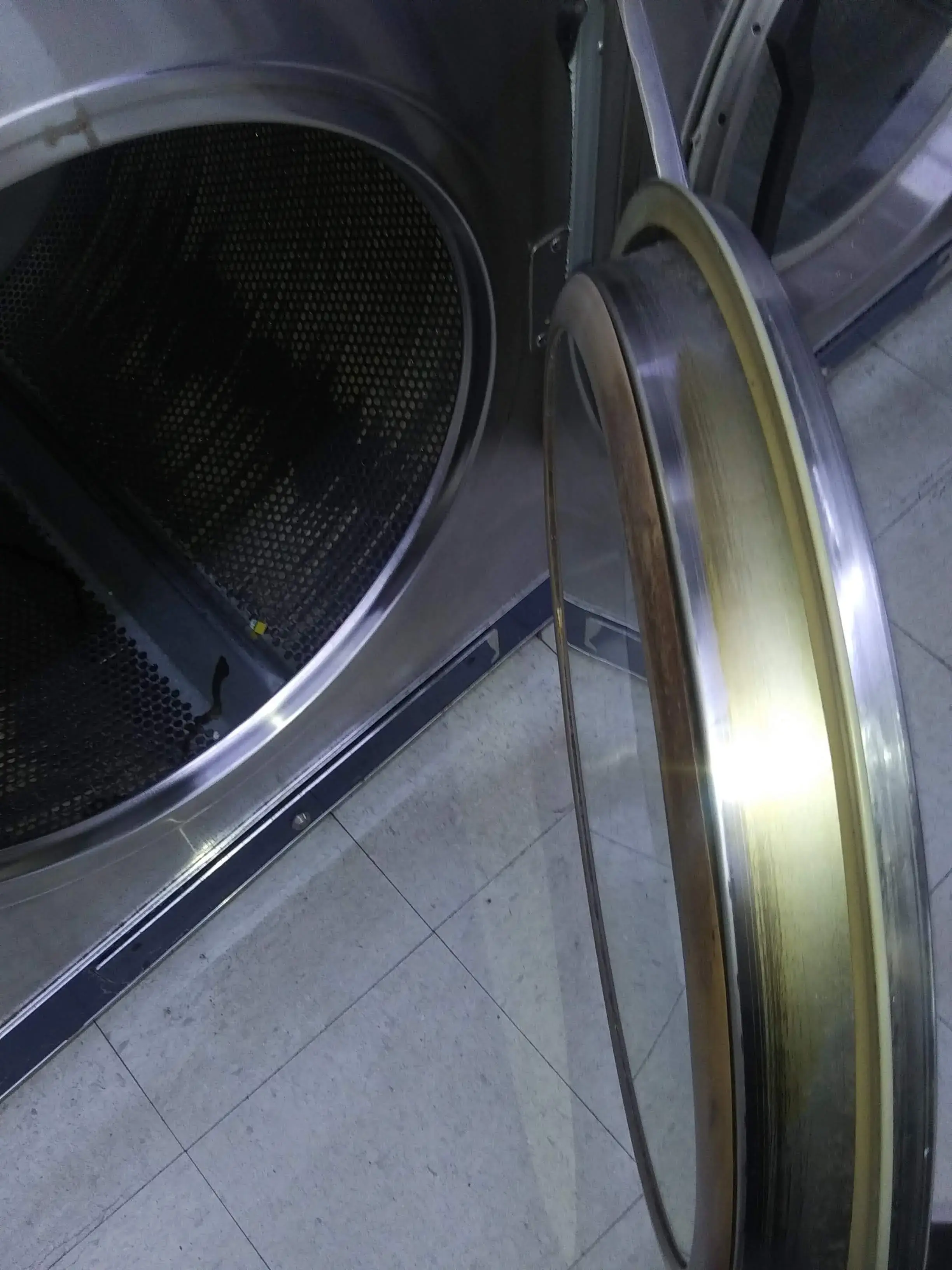 Eastside Coin-Op Laundry - Image 6