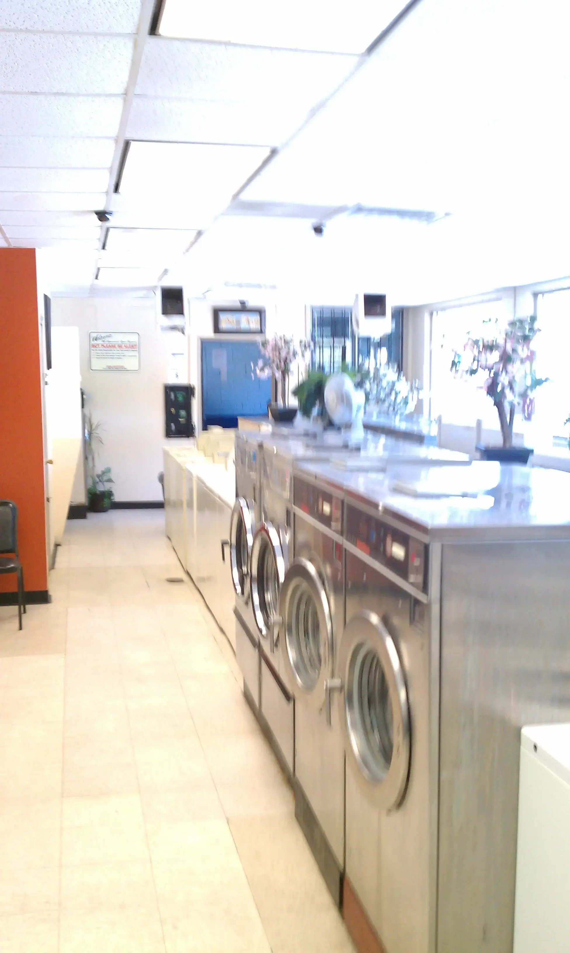 Eastside Coin-Op Laundry thumbnail 16