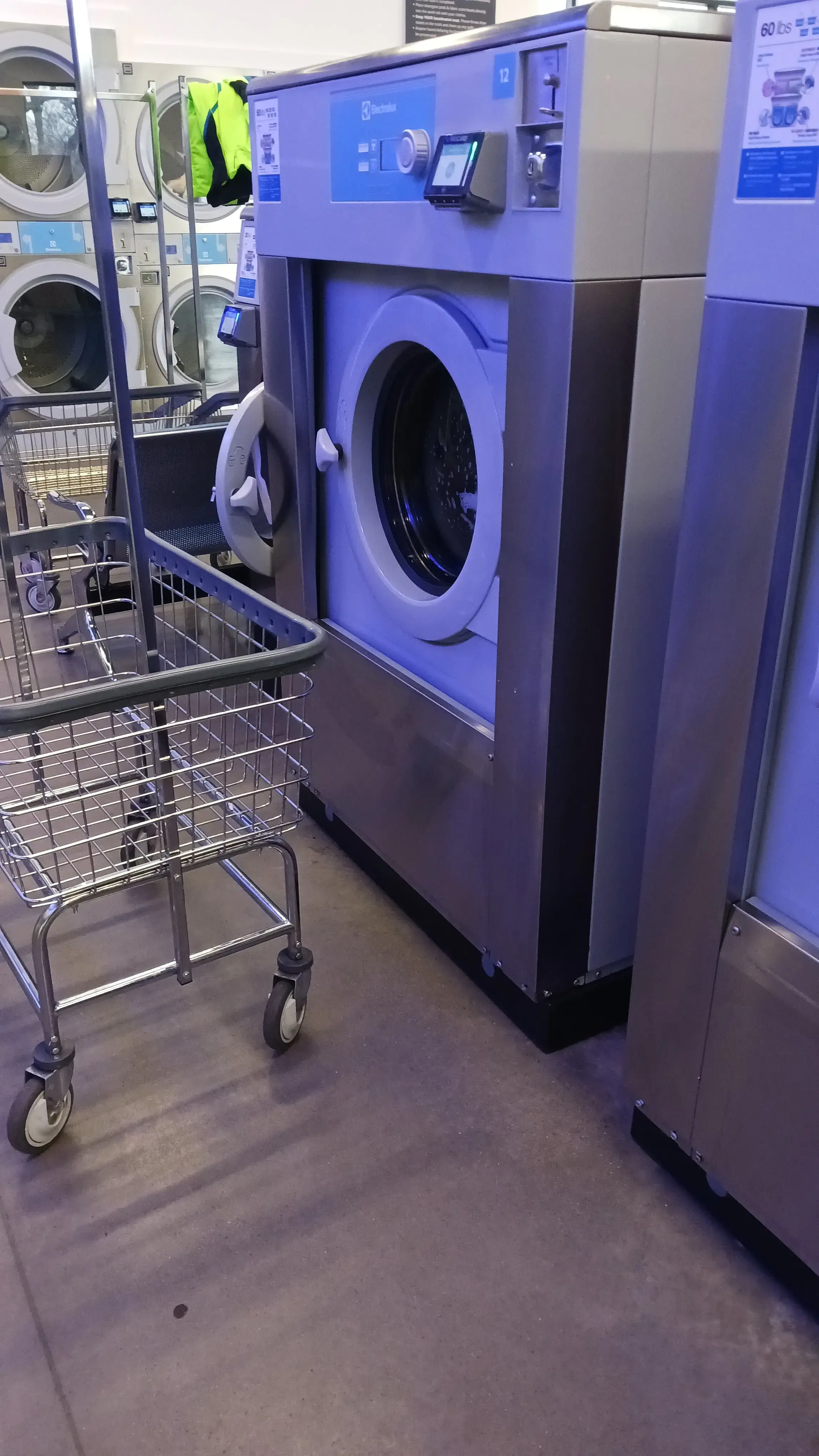 Eastside Family Laundromat thumbnail 16