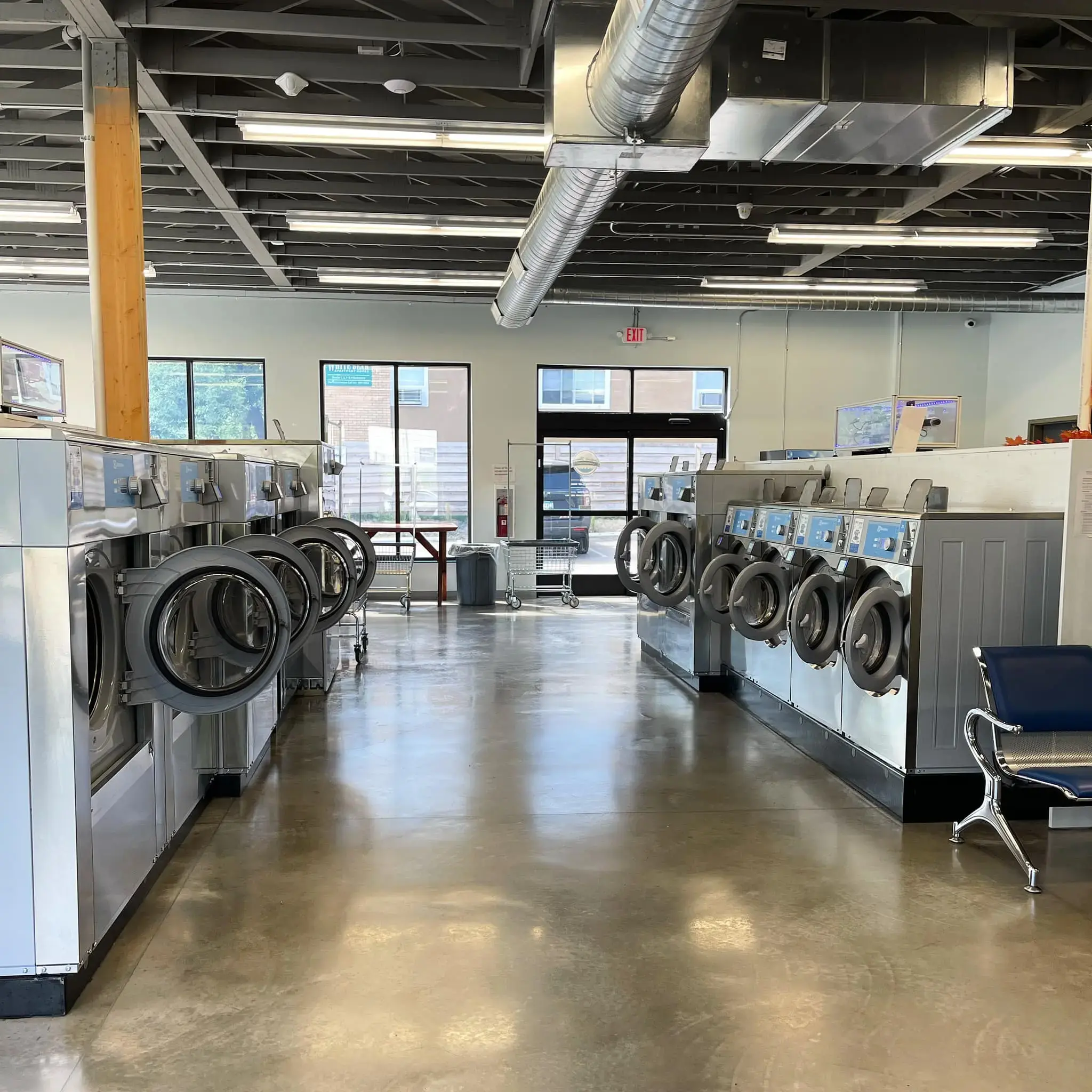 Eastside Family Laundromat thumbnail 15