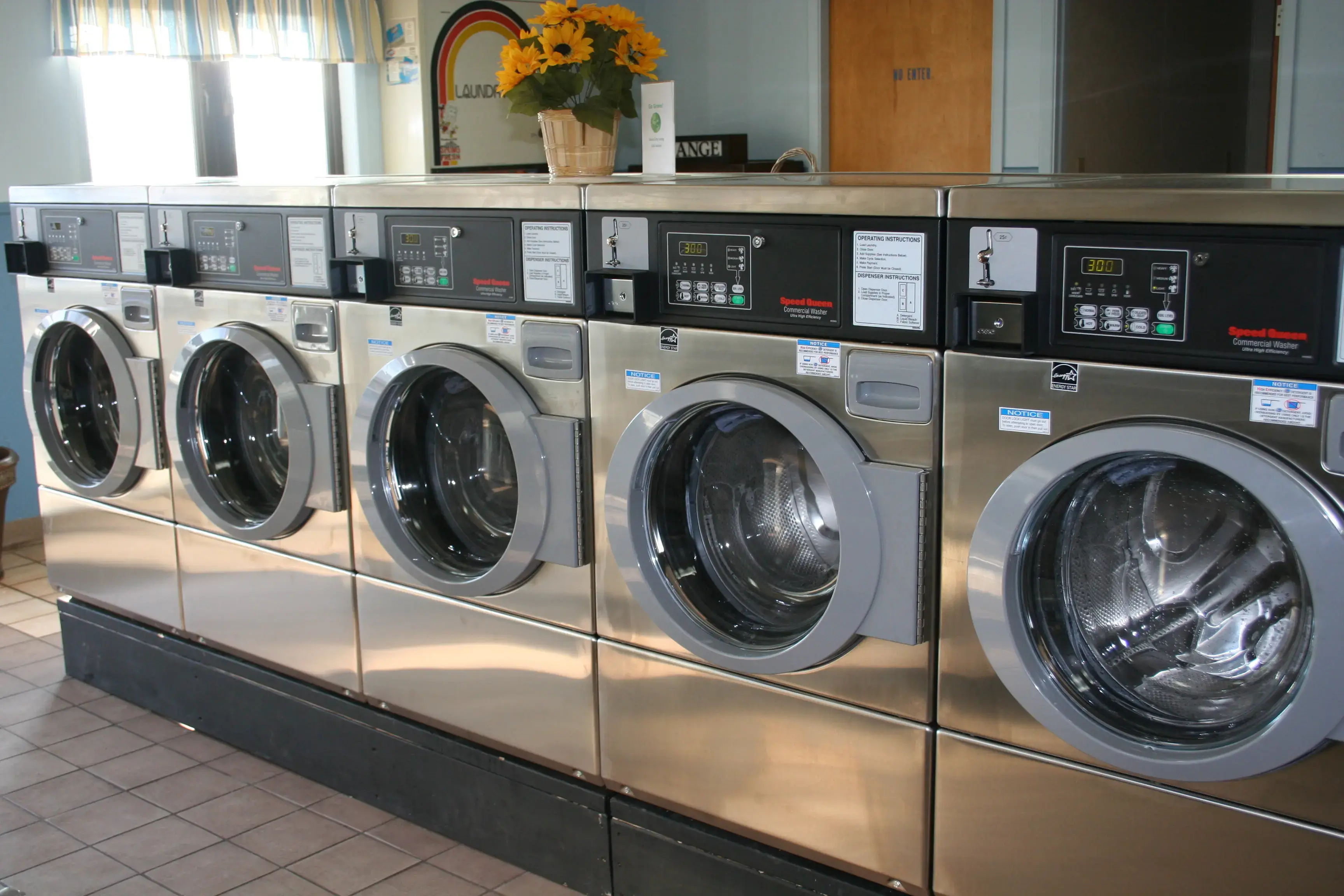 Eastside Laundry and Tanning - Image 12