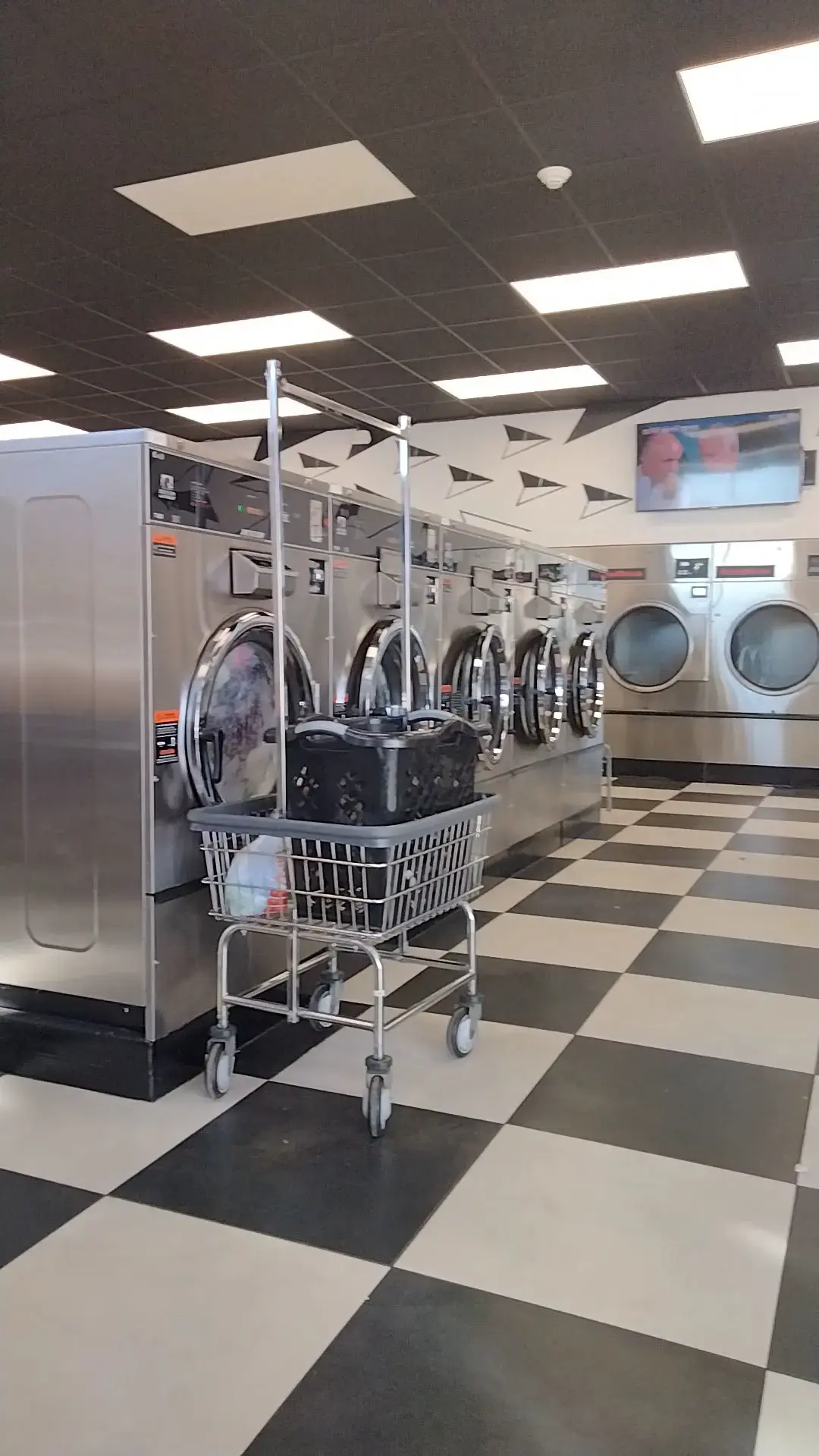 Eastside Laundry thumbnail 7