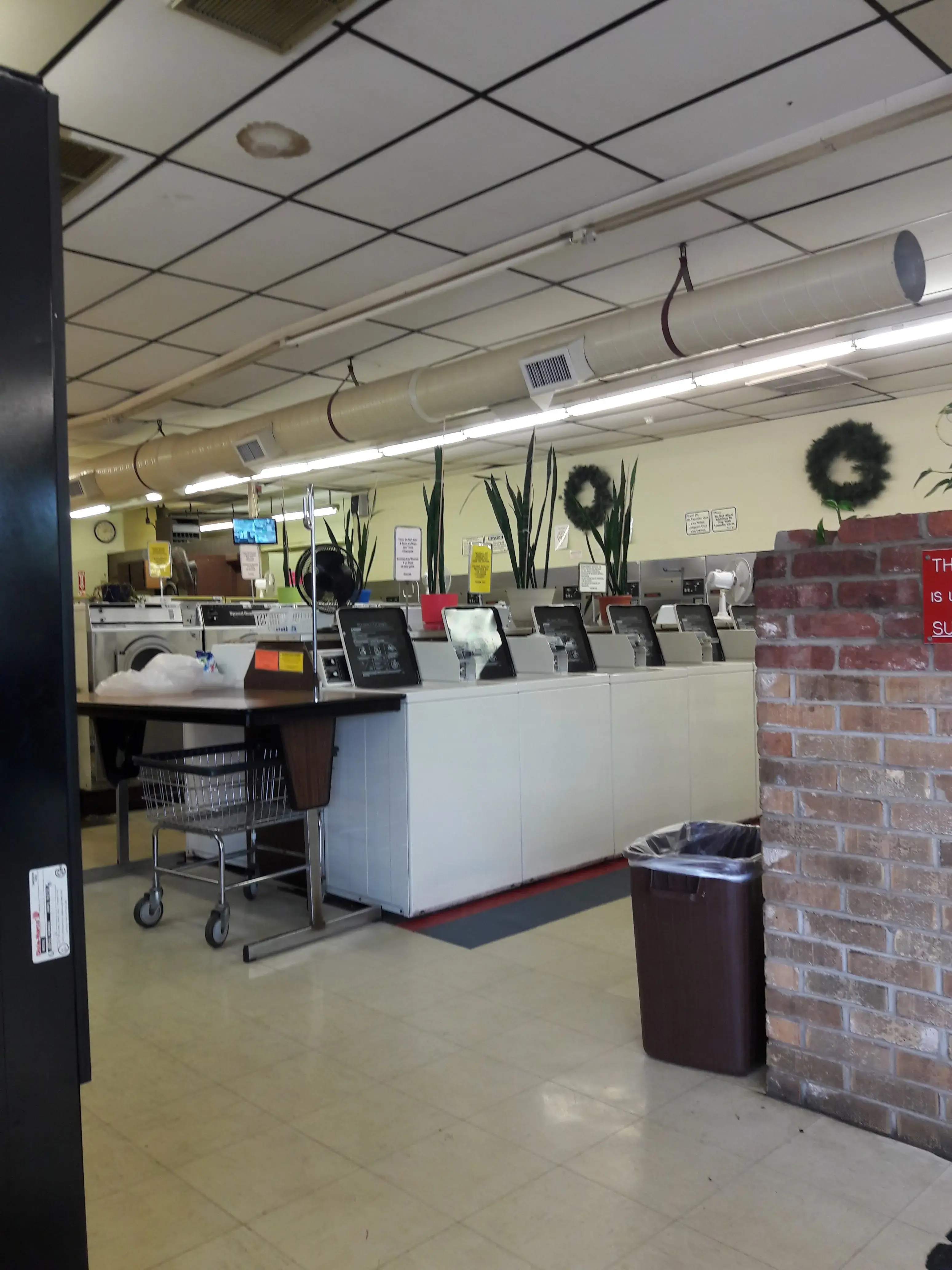 Eastside Laundry thumbnail 4