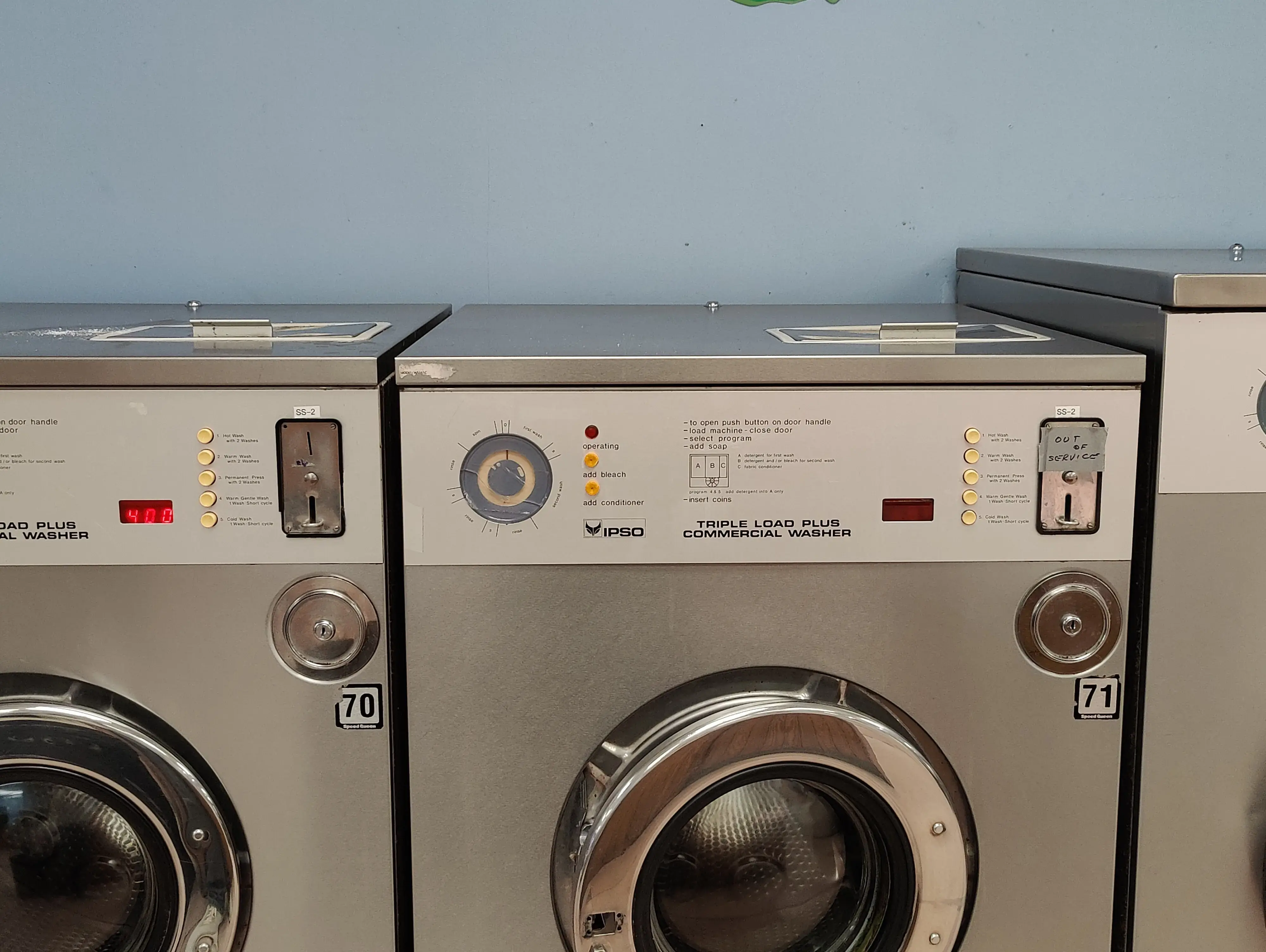 Eastwood Laundromat thumbnail 8