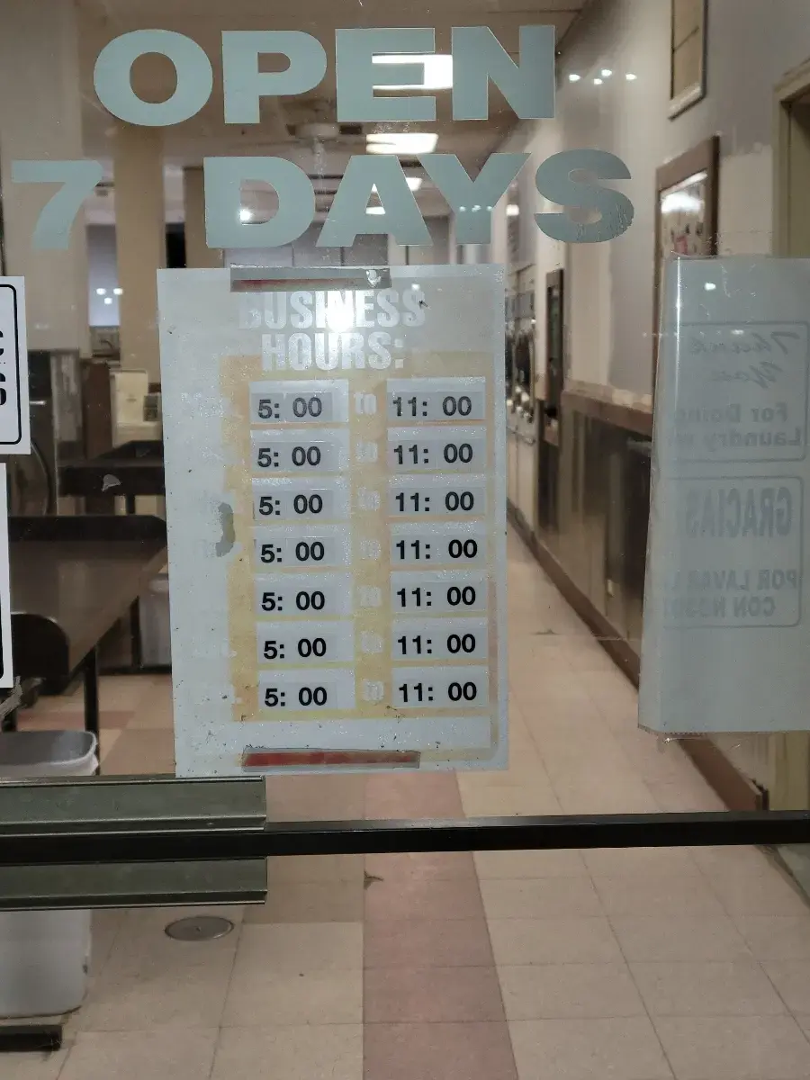 Eastwood Laundromat - Image 9