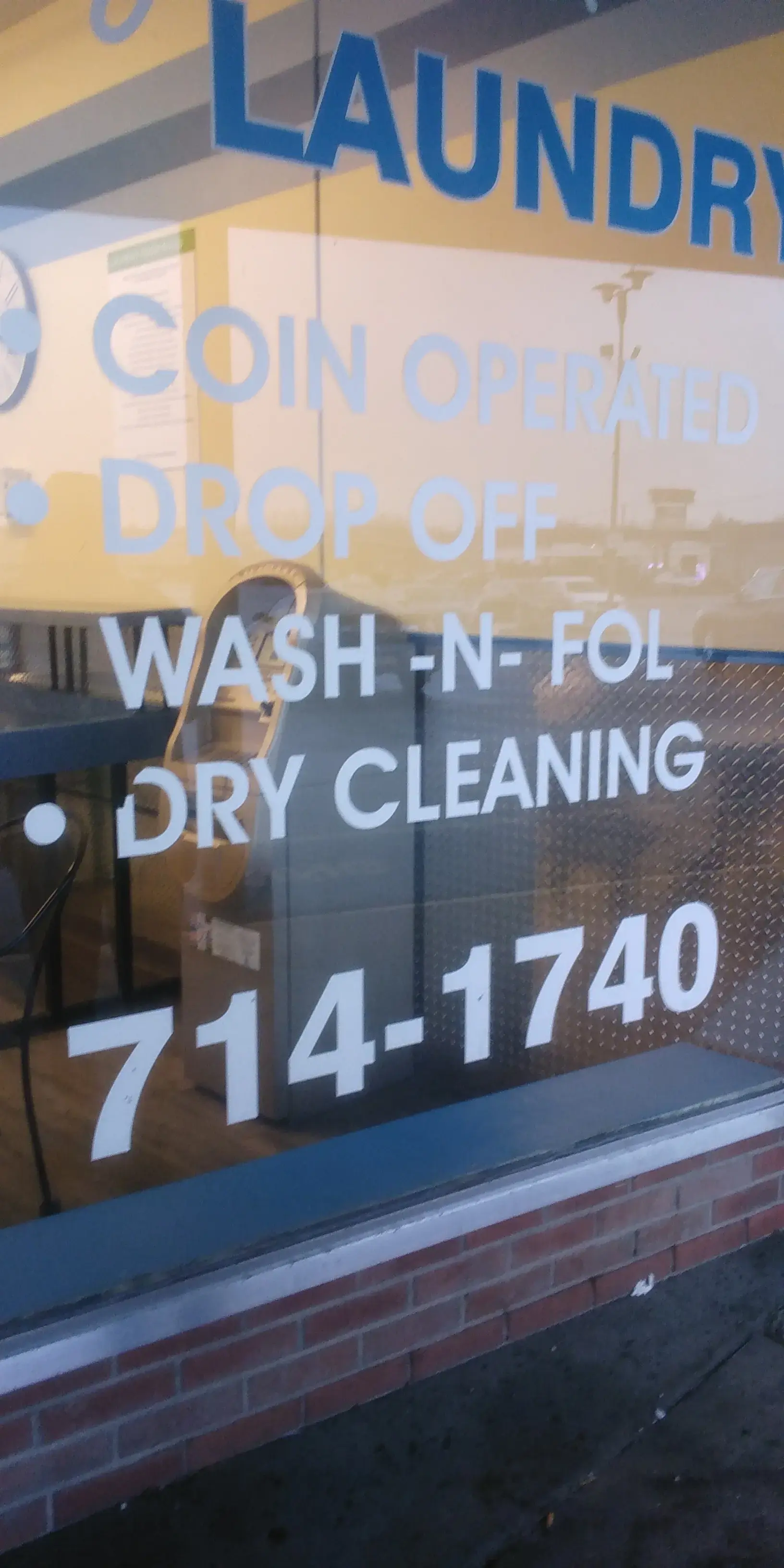 Easy Clean Laundromat in Edwardsville - Image 15