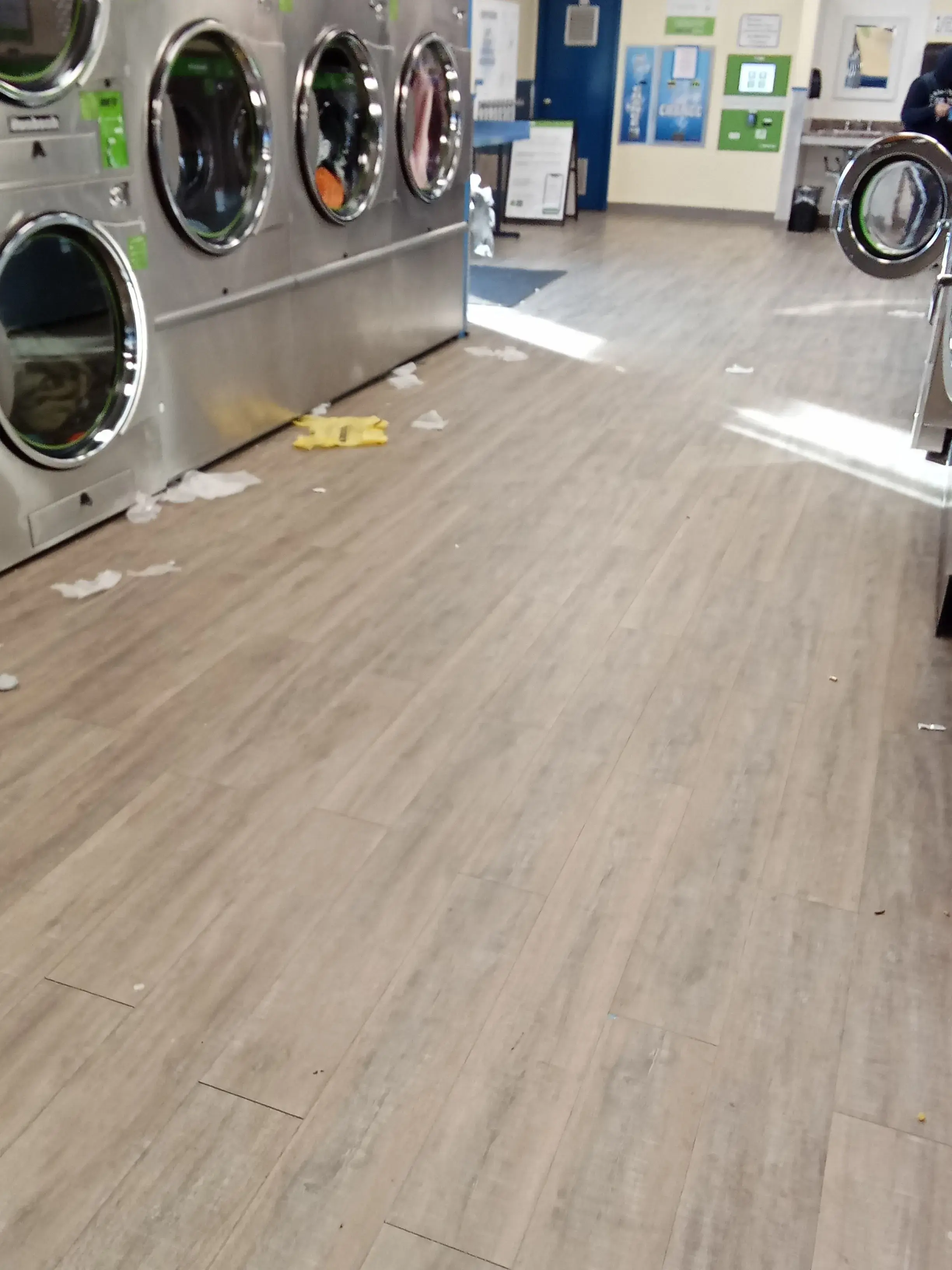 Easy Clean Laundromat in Wilkes-Barre - Image 6