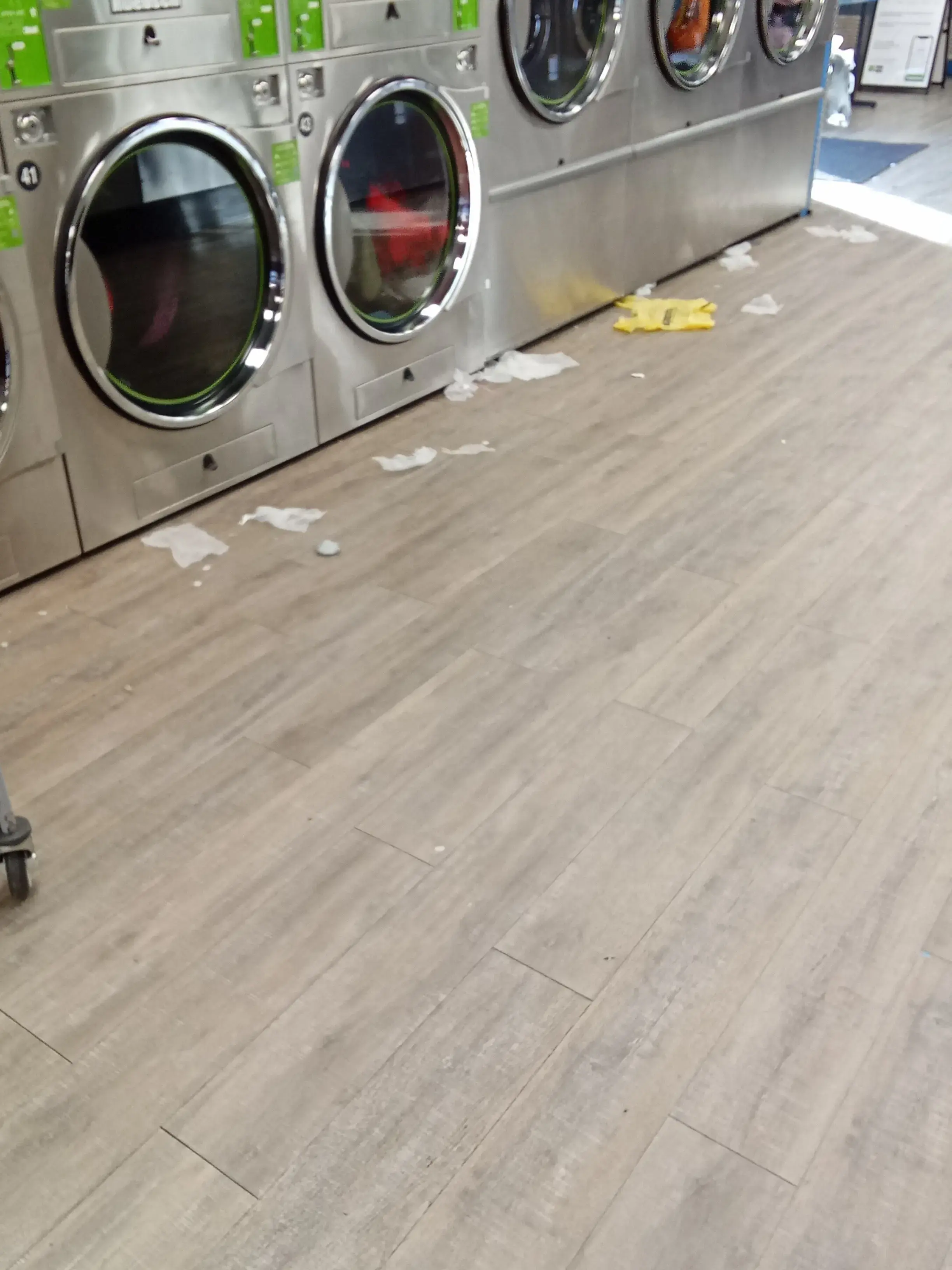 Easy Clean Laundromat in Wilkes-Barre thumbnail 13