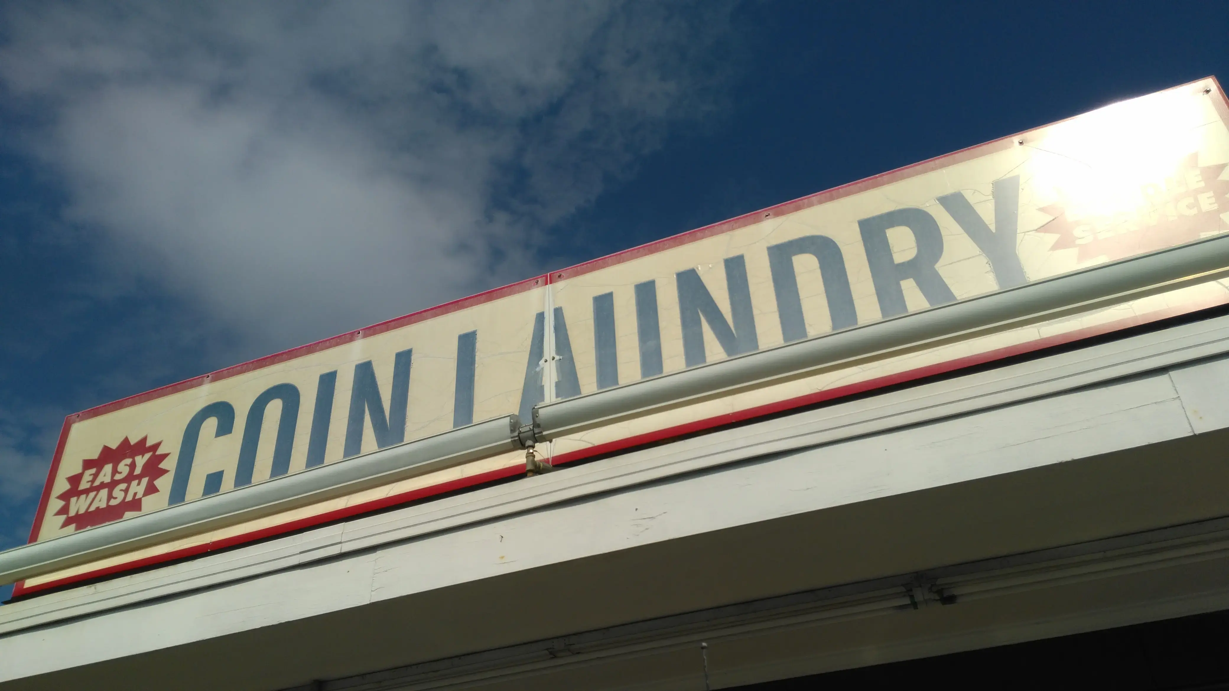 Easy Wash Coin Laundry - Image 4