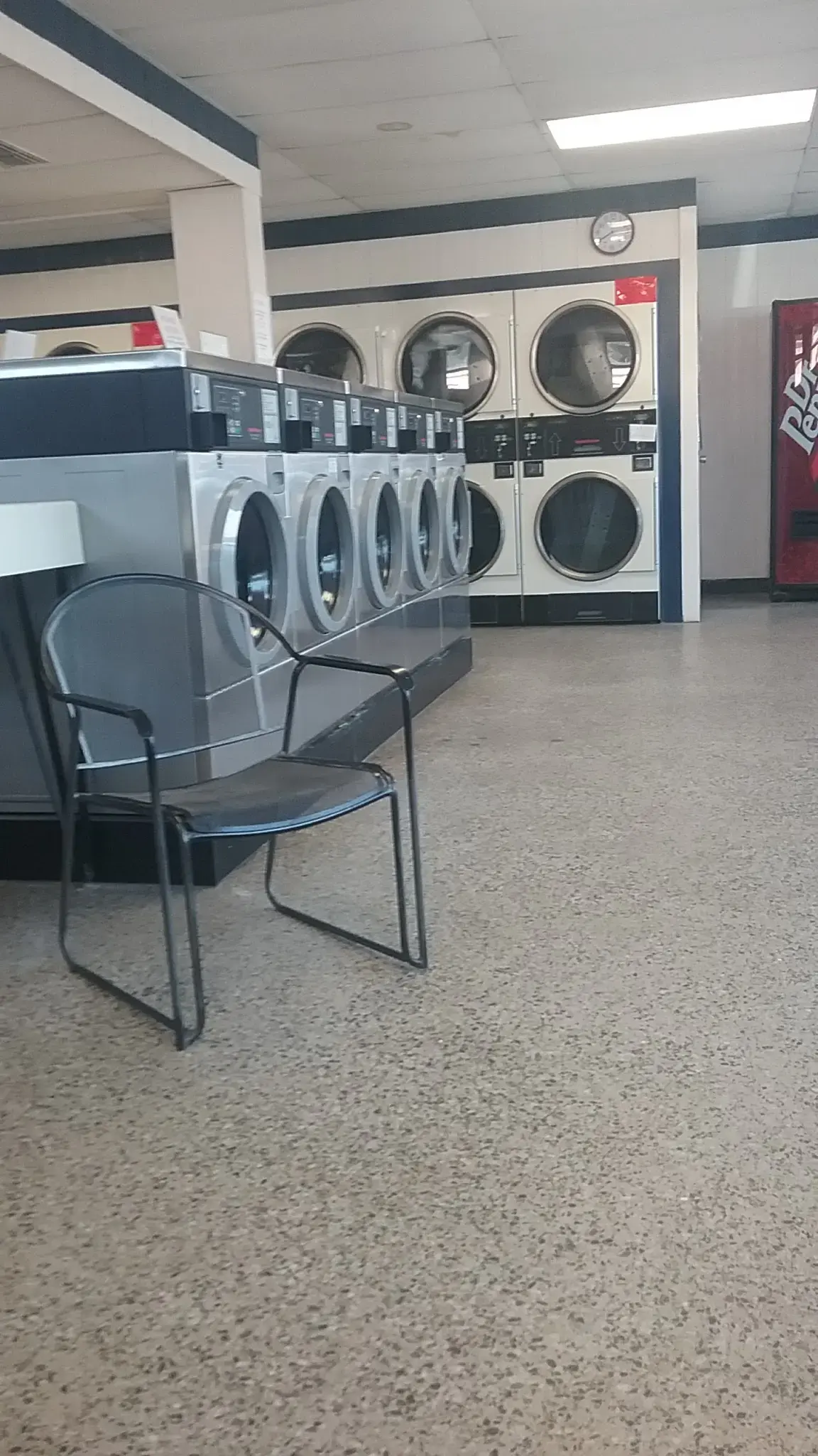 Easy Wash Coin Laundry thumbnail 5