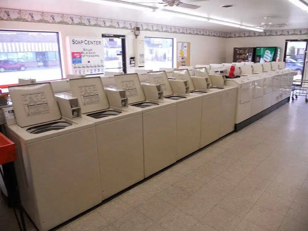 Easy Wash Laundry - Image 6