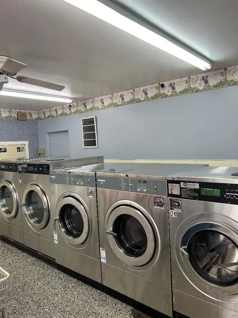 Easy Wash Laundry - Image 1