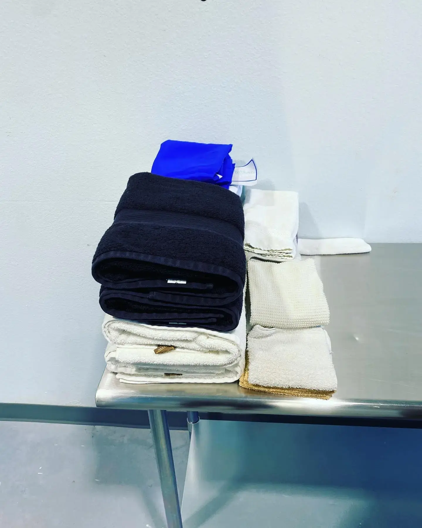 Eazy Breezy Laundry thumbnail 4