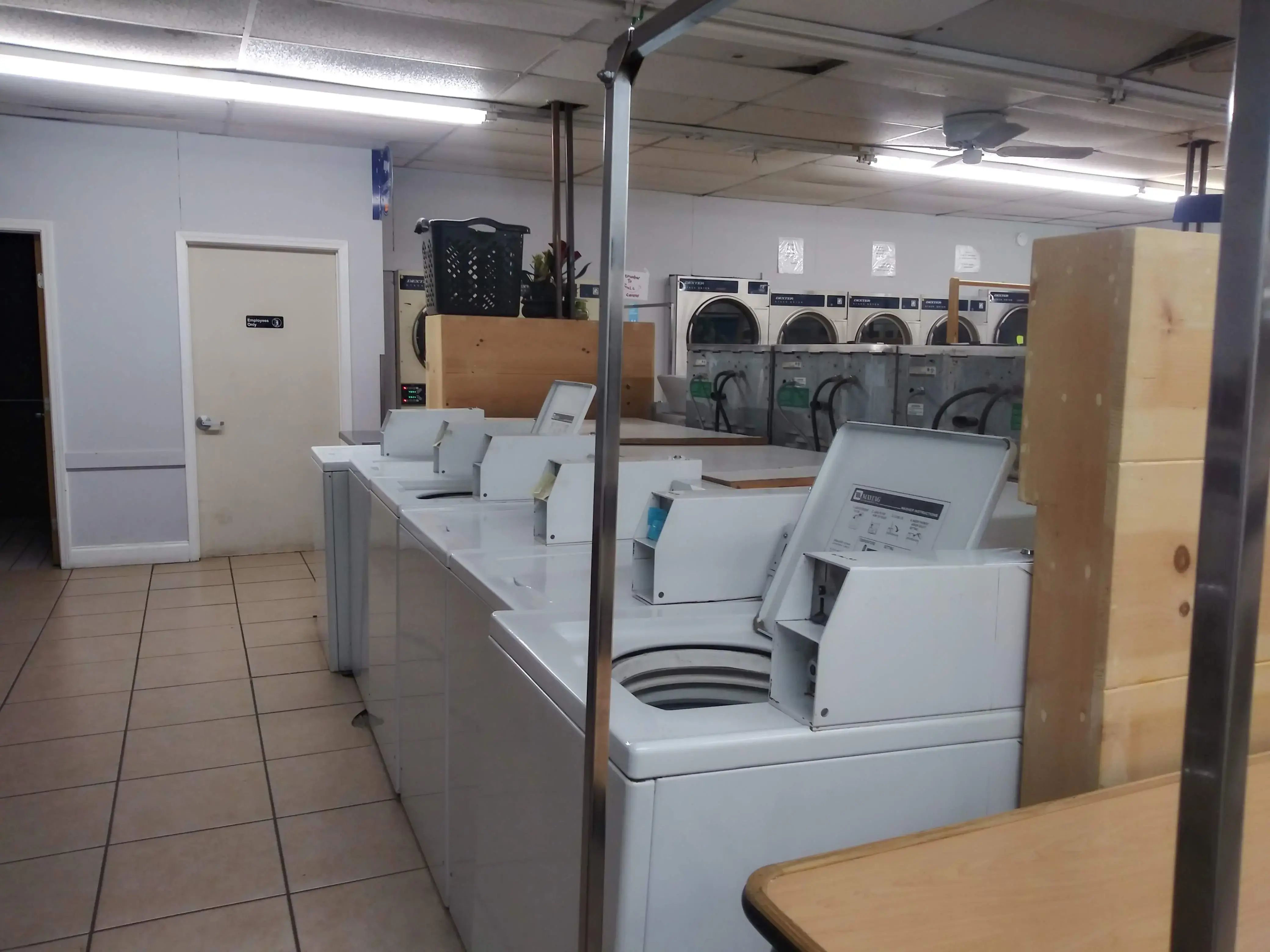 Eco Spin Laundry Washateria , Round Rock Laundromat on Sam Bass, Round Rock, TX thumbnail 18