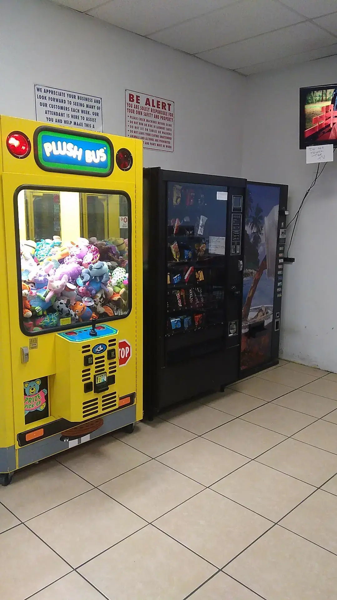 Eco Spin Laundry Washateria , Round Rock Laundromat on Sam Bass, Round Rock, TX - Image 9