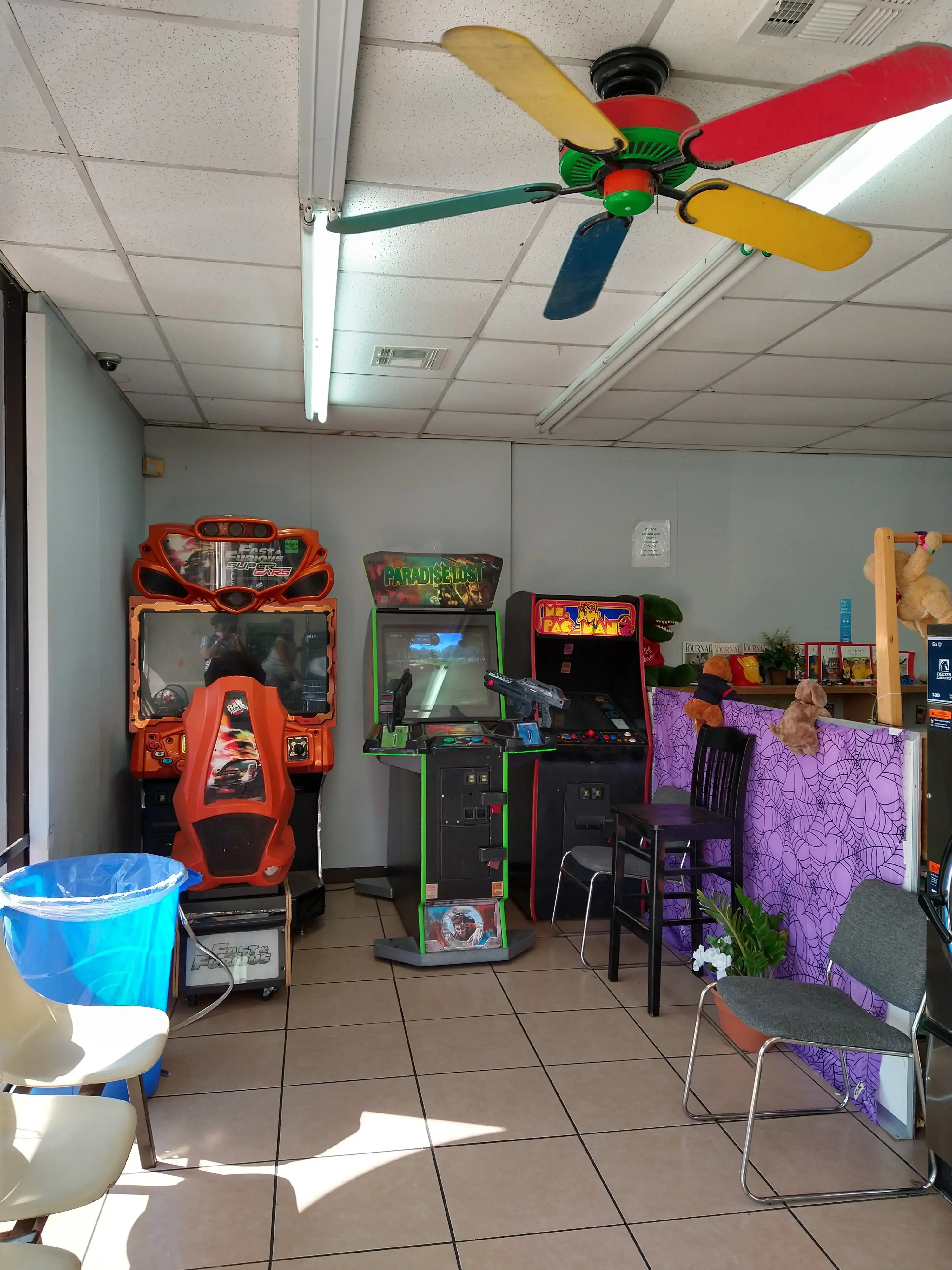 Eco Spin Laundry Washateria , Round Rock Laundromat on Sam Bass, Round Rock, TX thumbnail 16