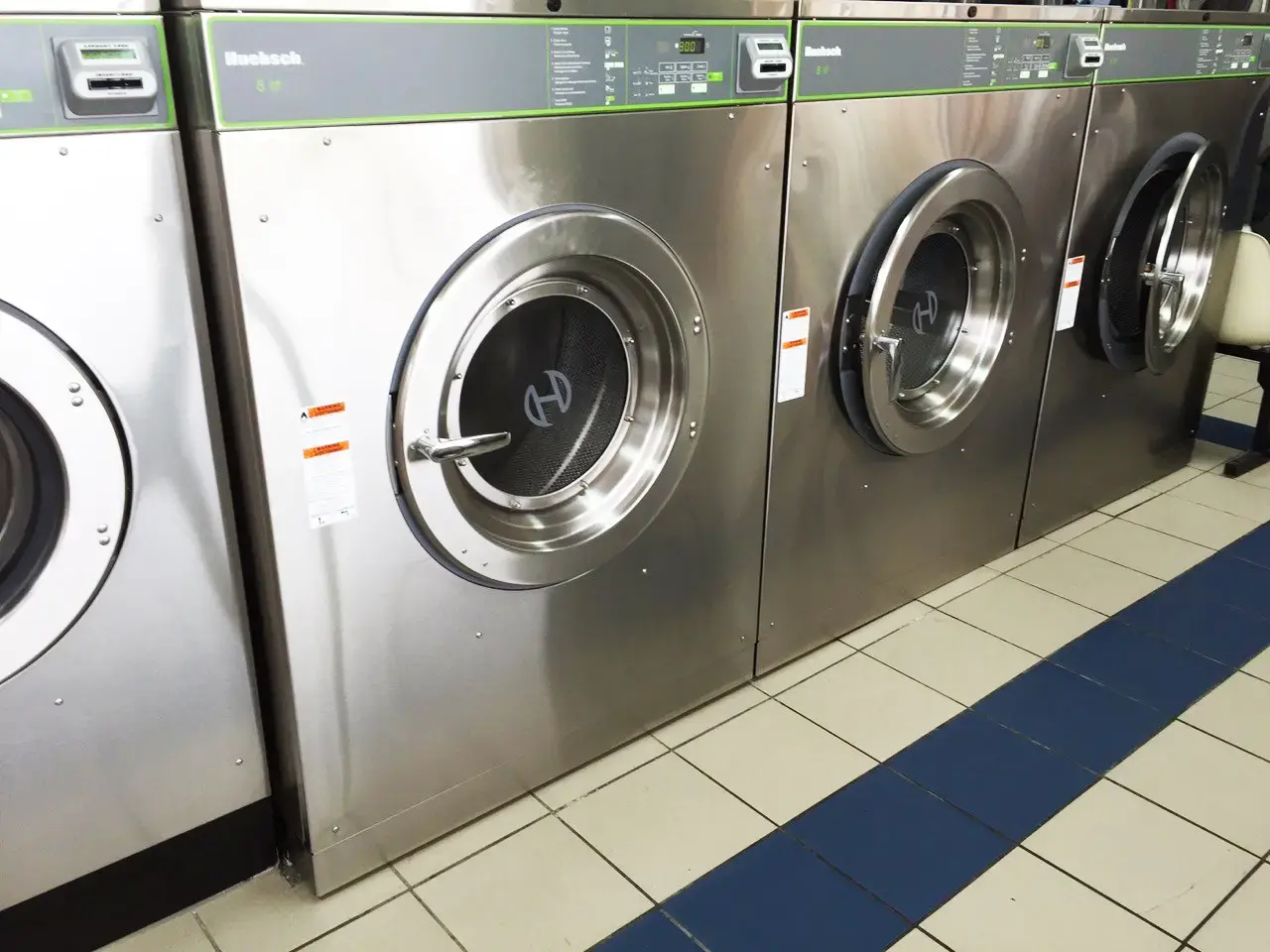 Eco Wash Laundromat - Essex thumbnail 19