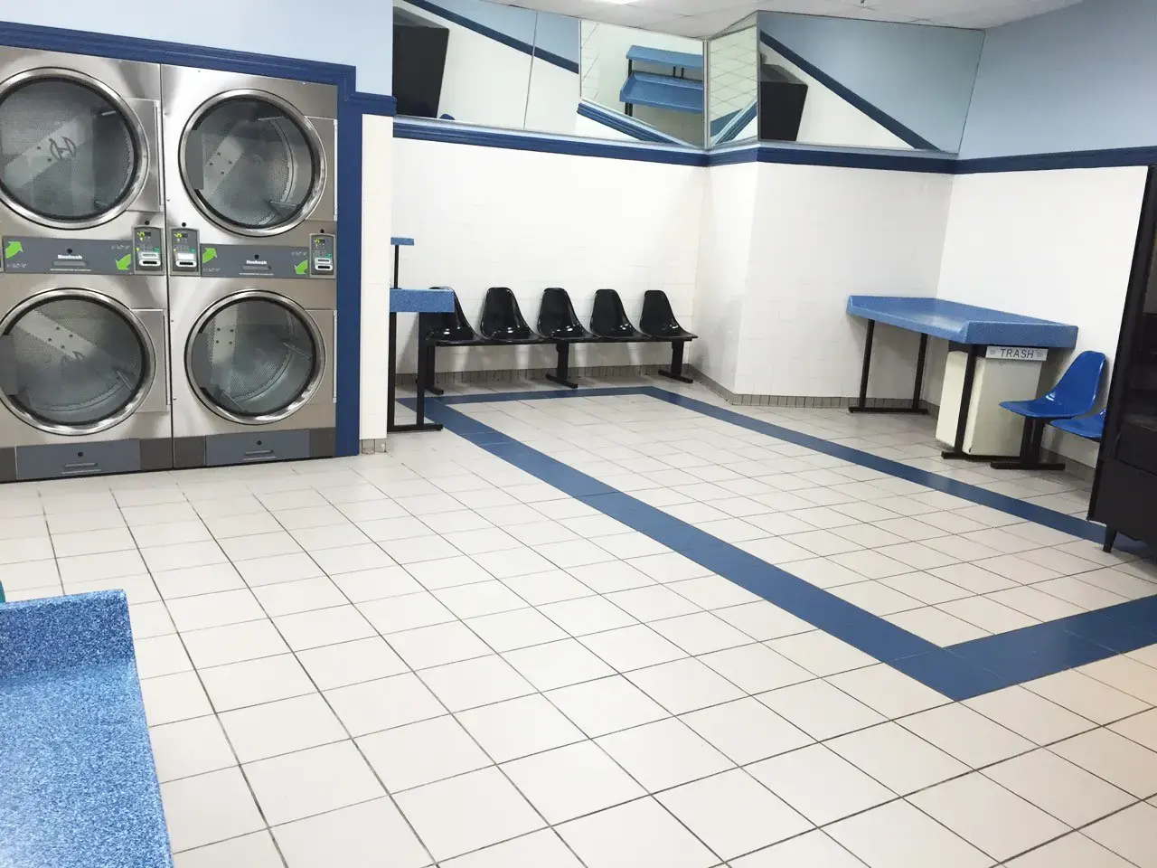 Eco Wash Laundromat - Essex thumbnail 5