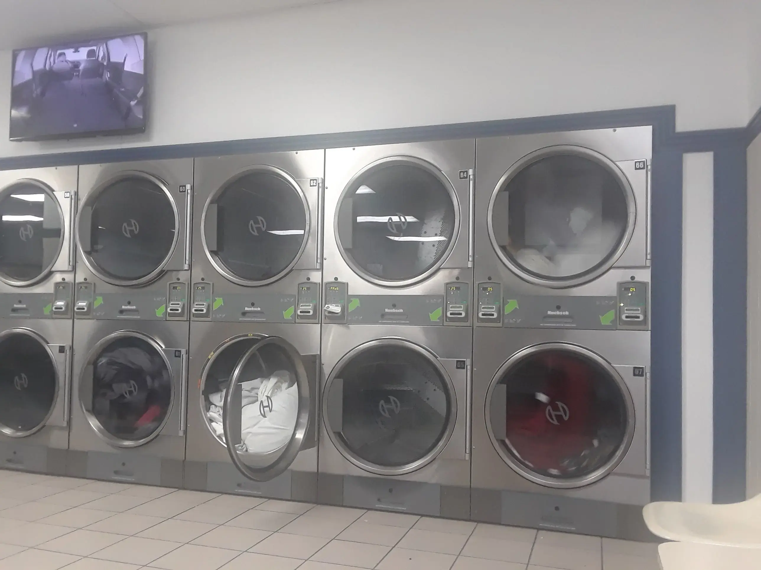 Eco Wash Laundromat - Essex - Image 15