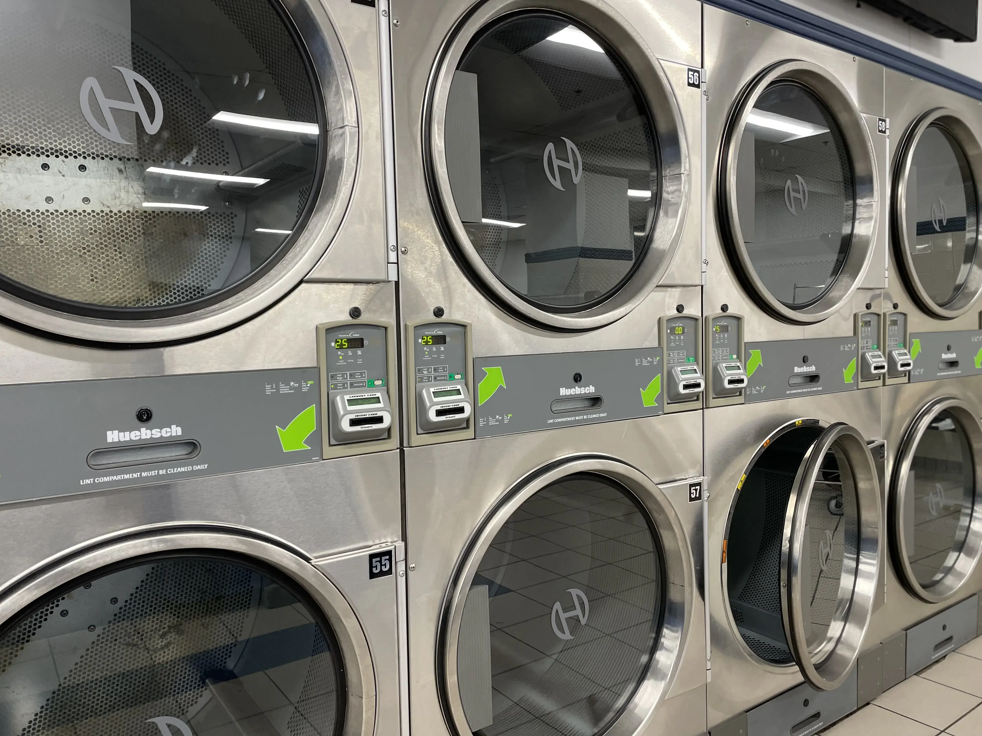 Eco Wash Laundromat - Essex thumbnail 3