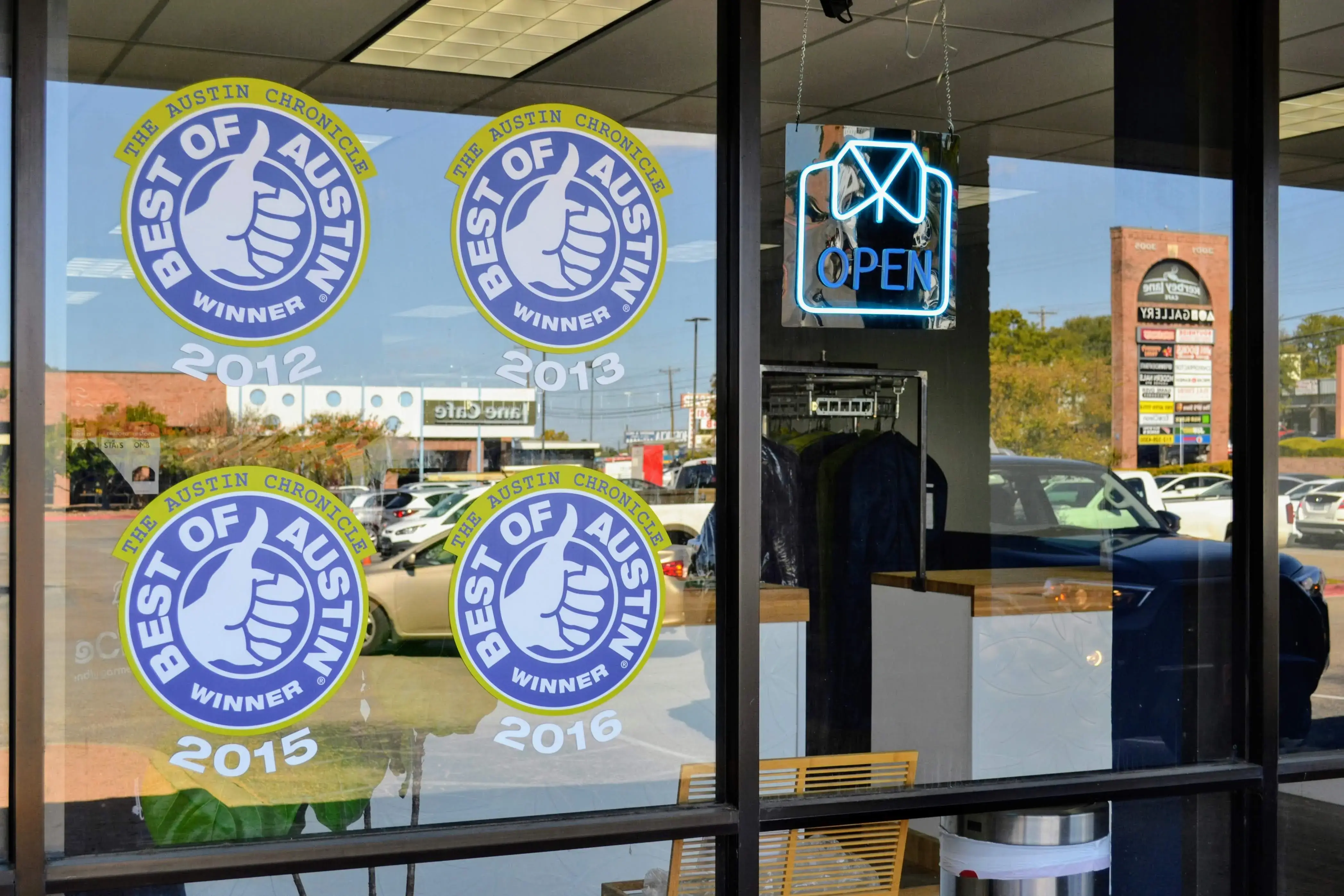 EcoClean Green Dry Cleaner & Laundry - Image 12