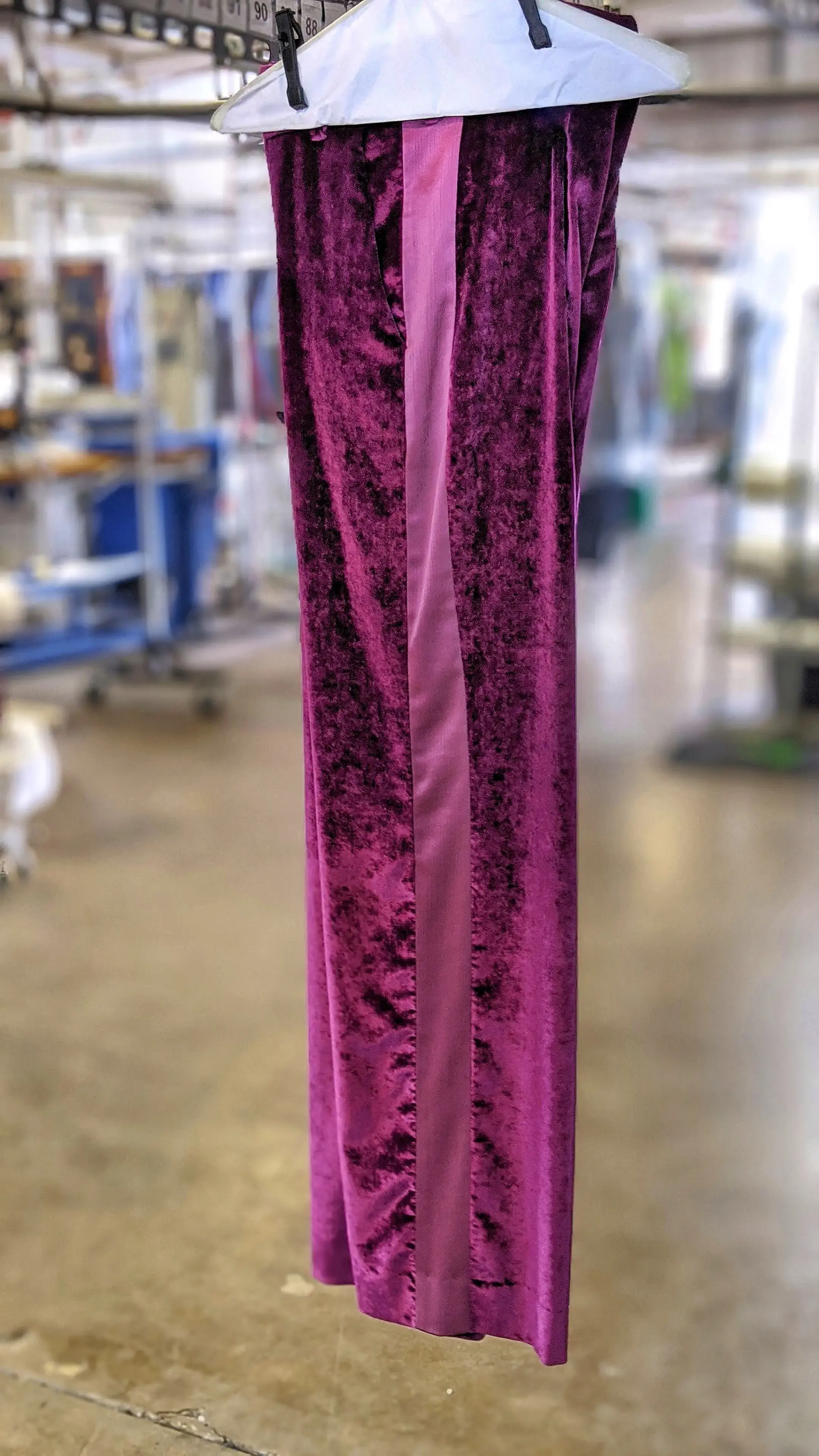 EcoClean Green Dry Cleaner & Laundry - Image 15